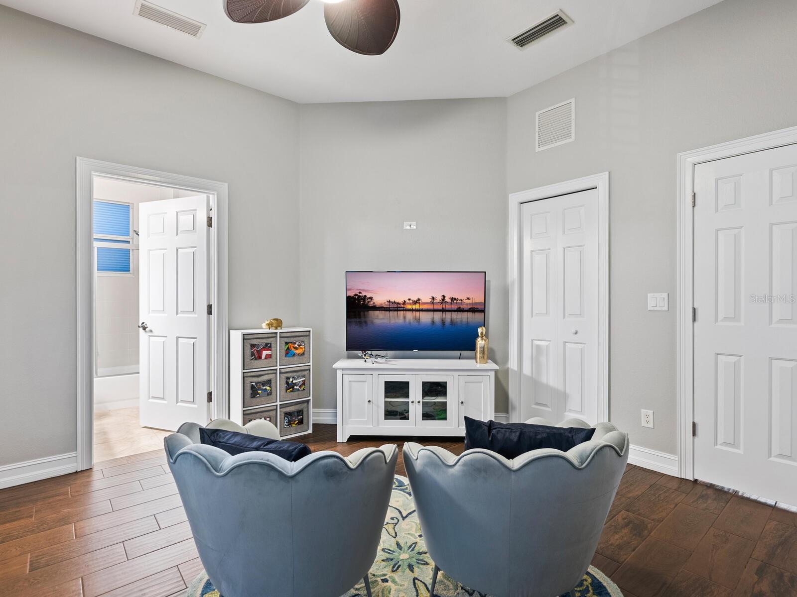 Image 37 of 68 For 218 Pesaro Drive