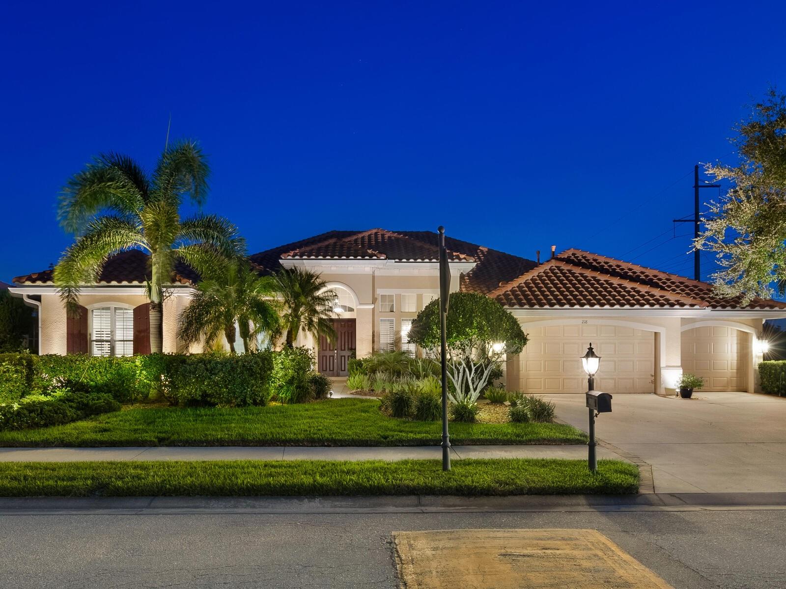 Image 4 of 68 For 218 Pesaro Drive