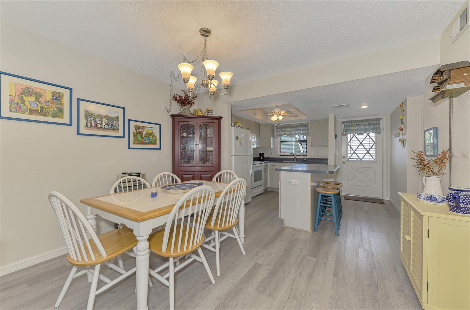 Image 15 of 49 For 1211 Capri Isles Boulevard 111