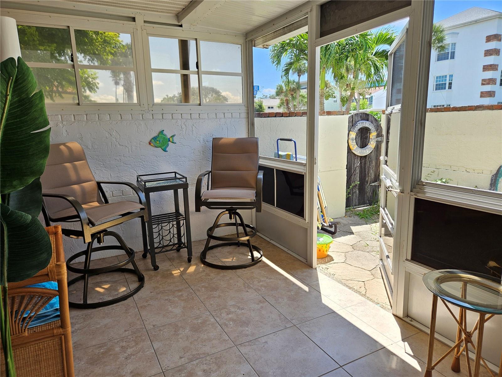 Image 19 of 46 For 744 Cadiz Road 1