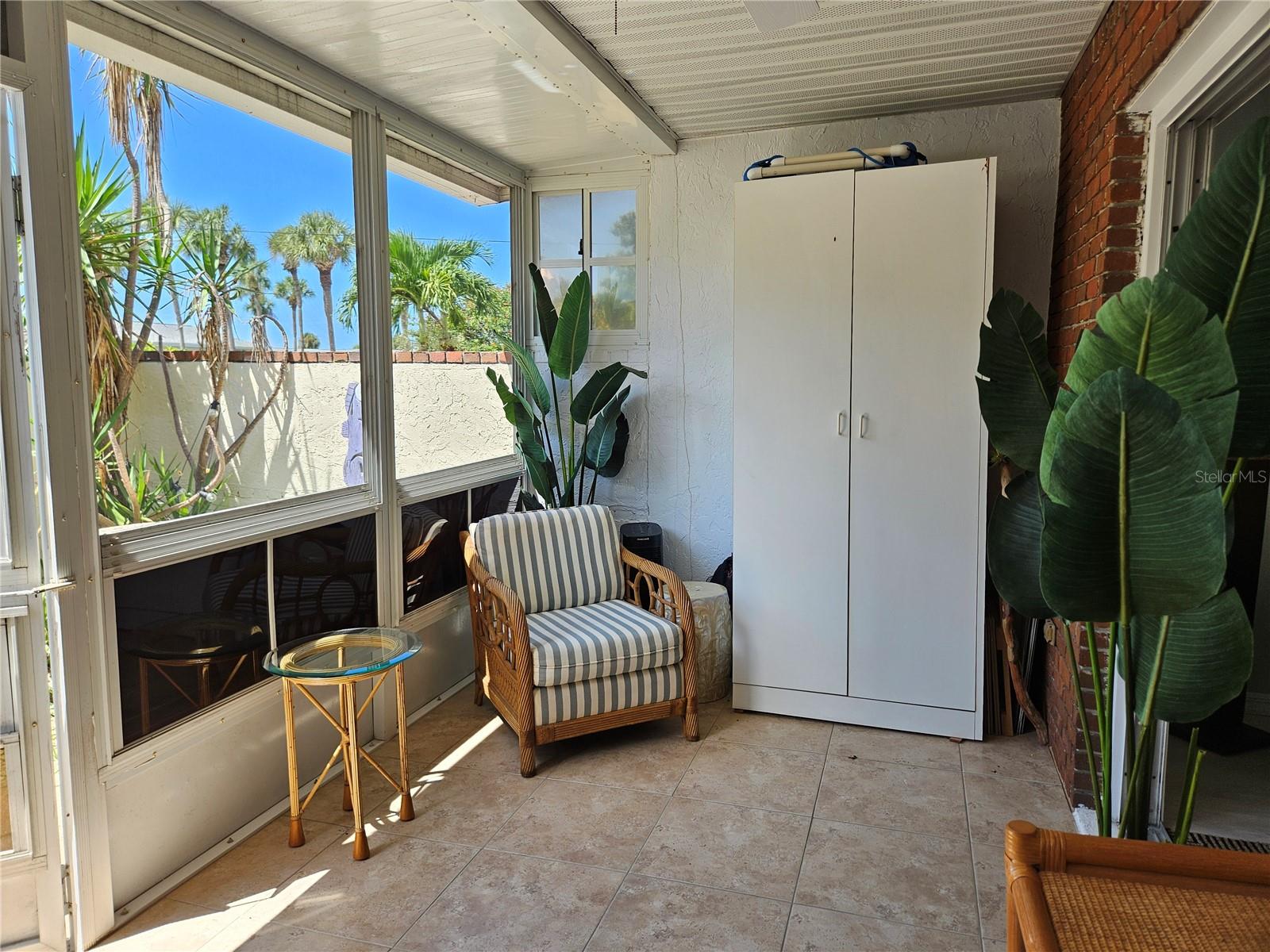 Image 20 of 46 For 744 Cadiz Road 1