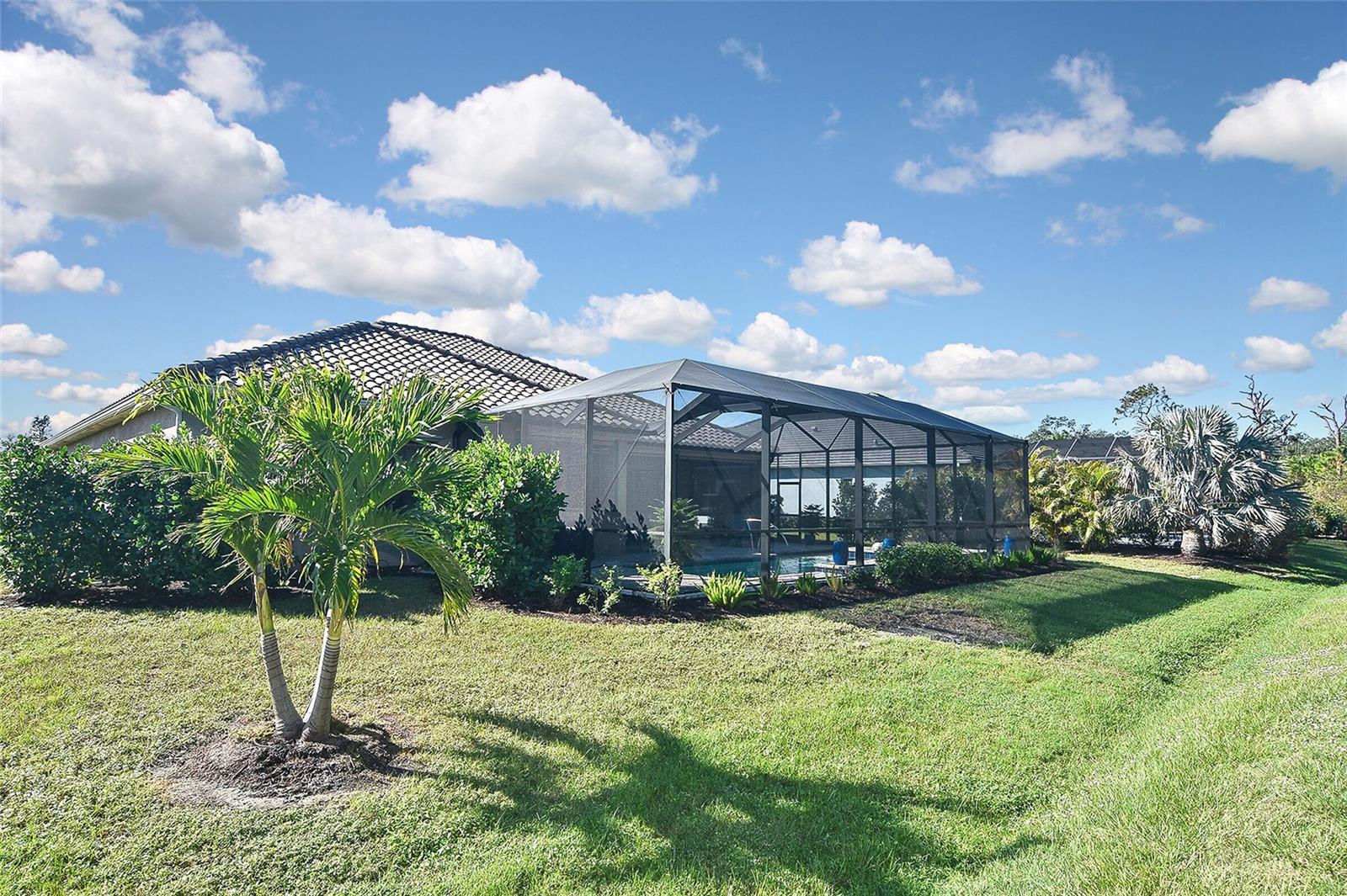 Image 25 of 37 For 169 Cayman Isles Boulevard