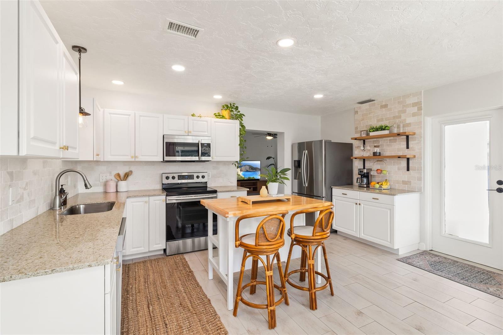 Image 4 of 31 For 6503 26th Street W