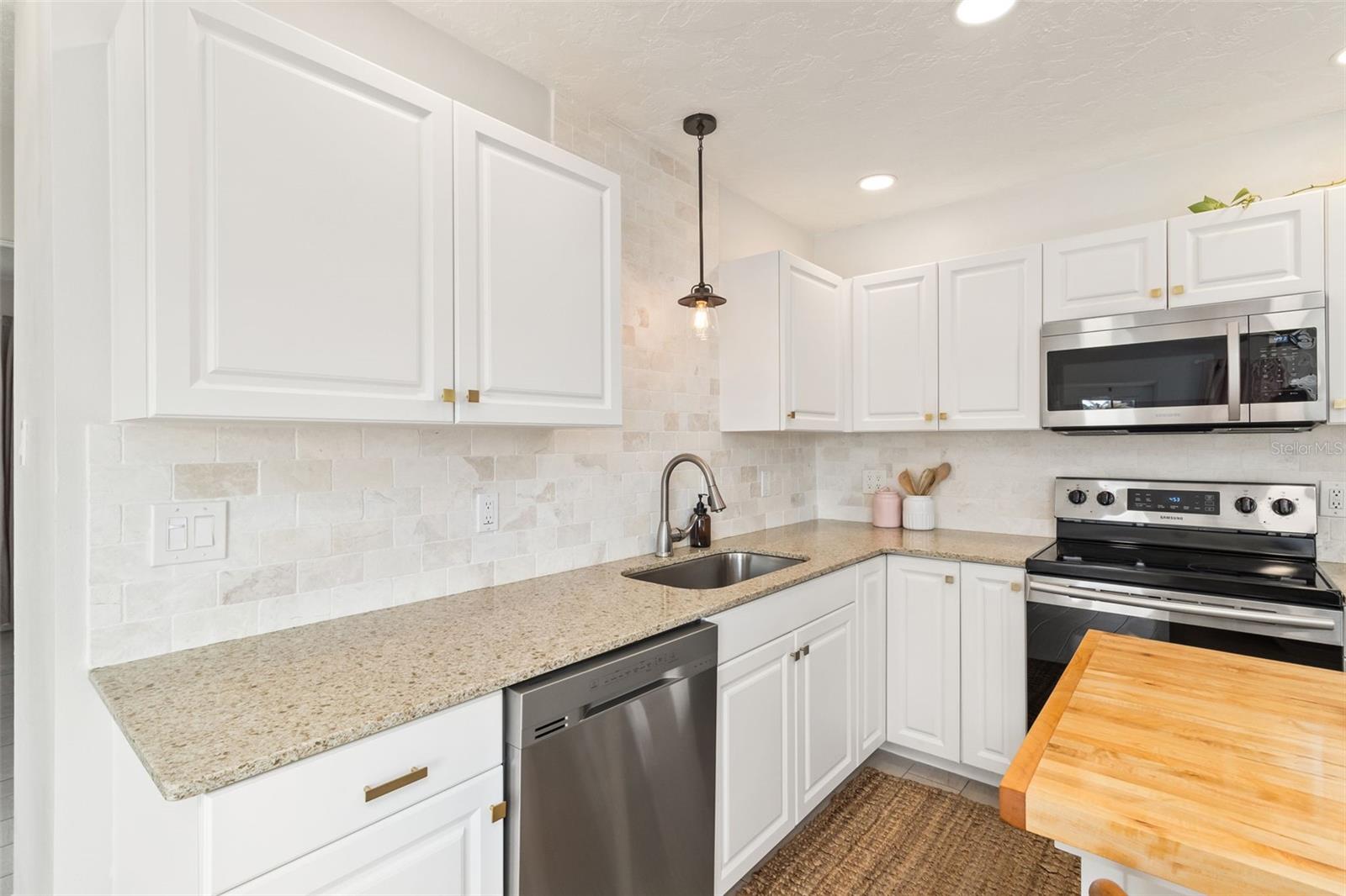 Image 6 of 31 For 6503 26th Street W