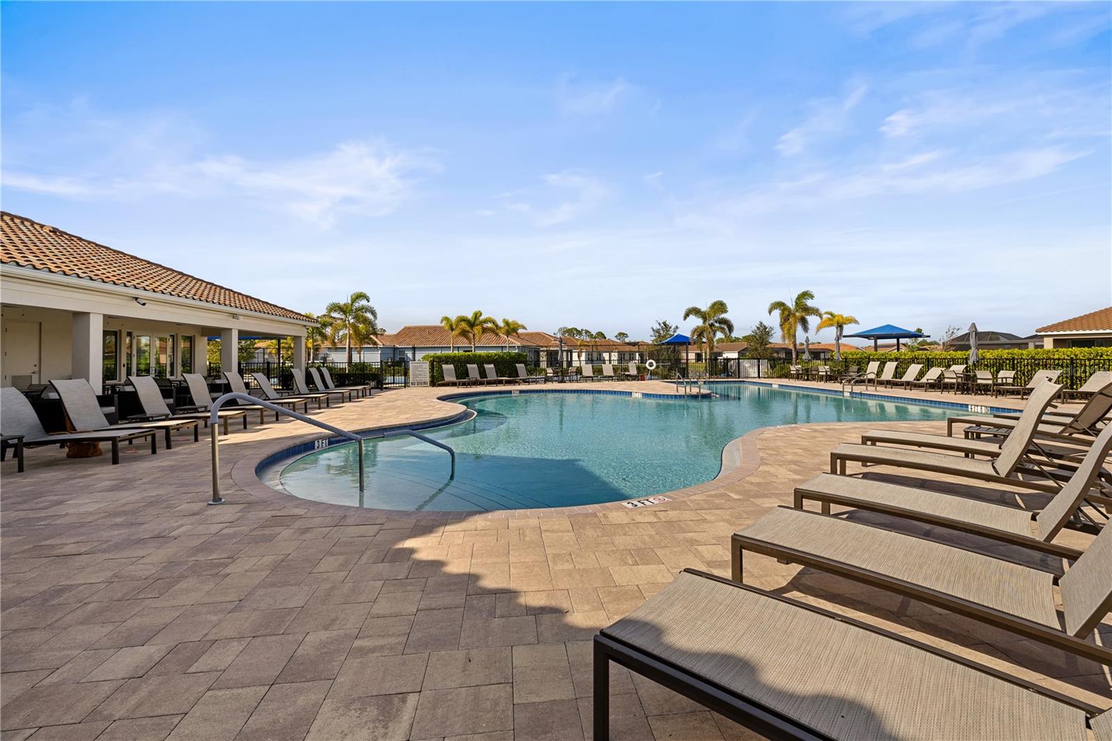 Image 48 of 69 For 228 Daylily Boulevard