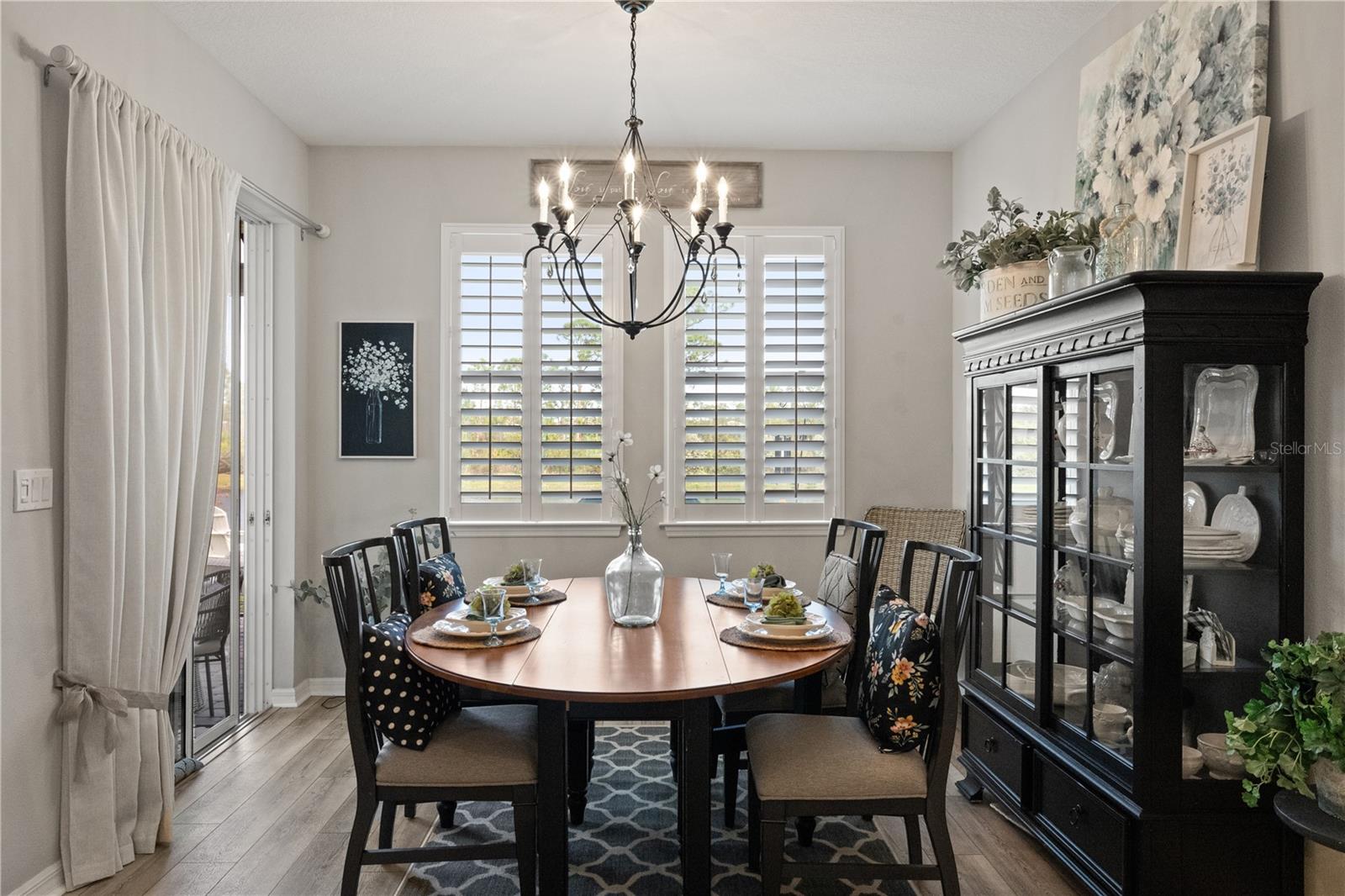 Image 8 of 69 For 228 Daylily Boulevard