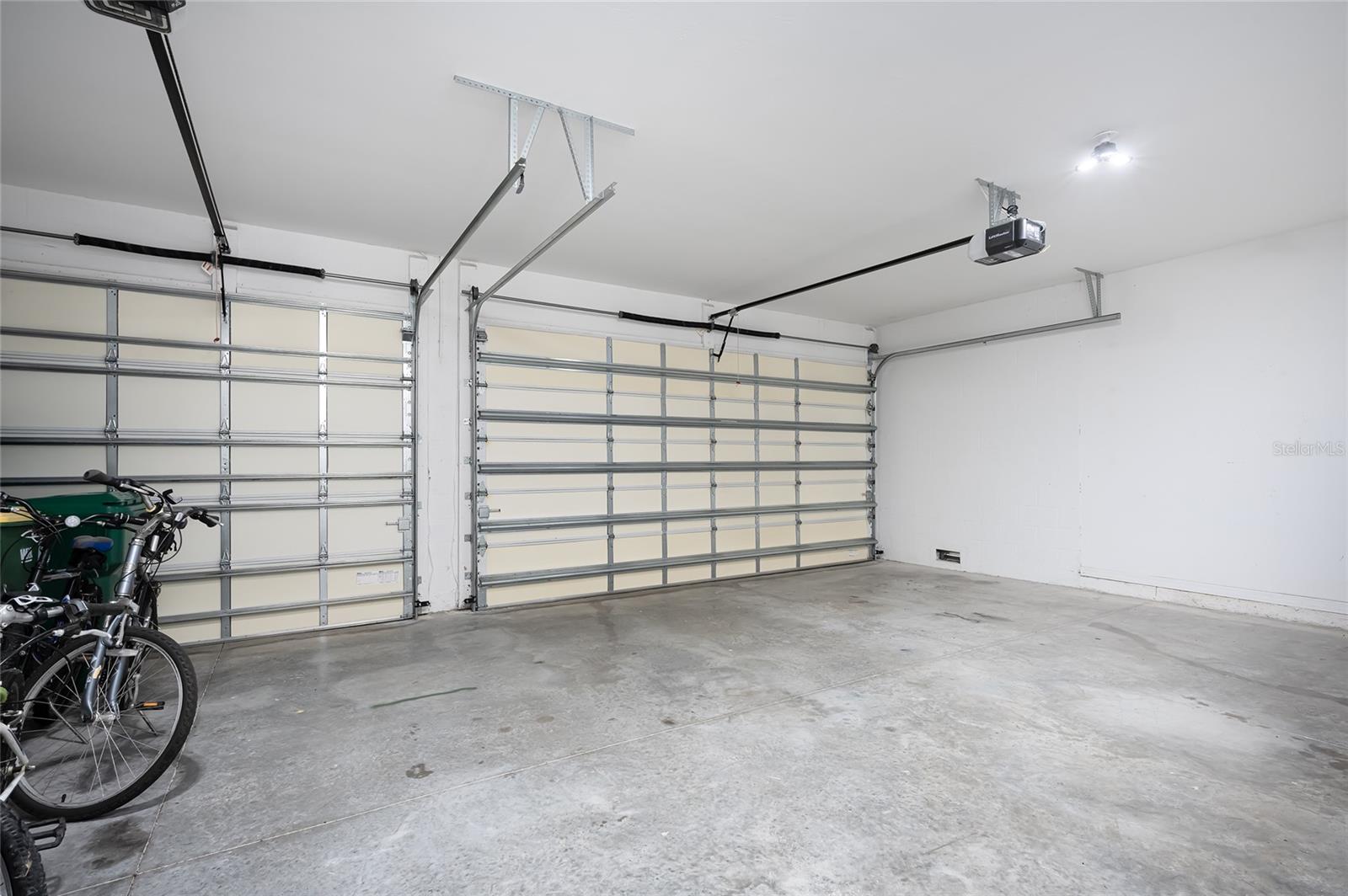 Image 43 of 78 For 14879 Wichita Road