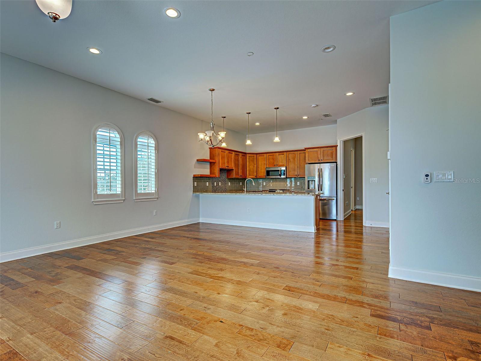 Image 11 of 70 For 445 Nokomis Avenue S 210