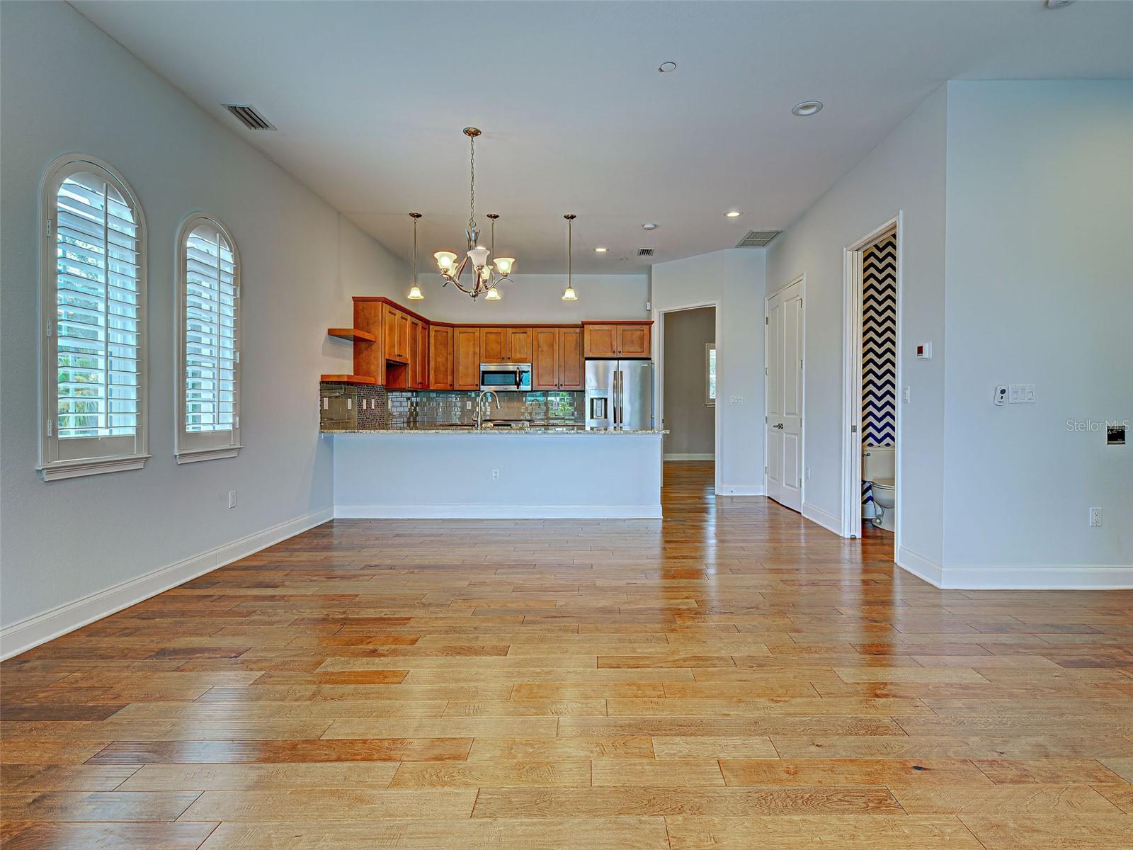 Image 12 of 70 For 445 Nokomis Avenue S 210