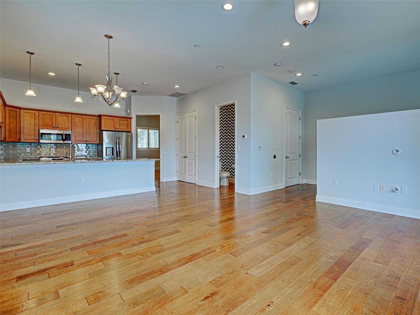 Image 18 of 70 For 445 Nokomis Avenue S 210