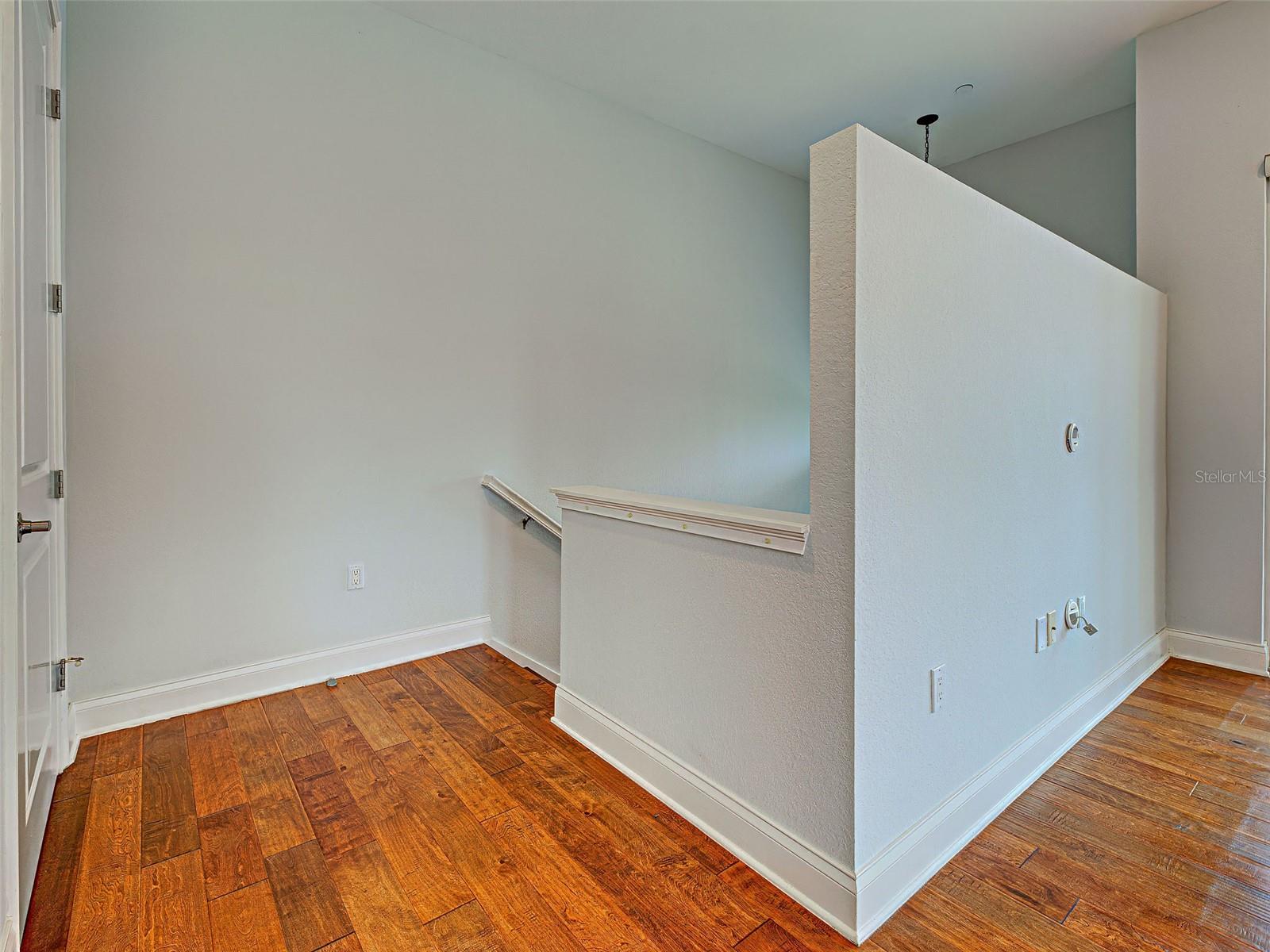 Image 7 of 70 For 445 Nokomis Avenue S 210