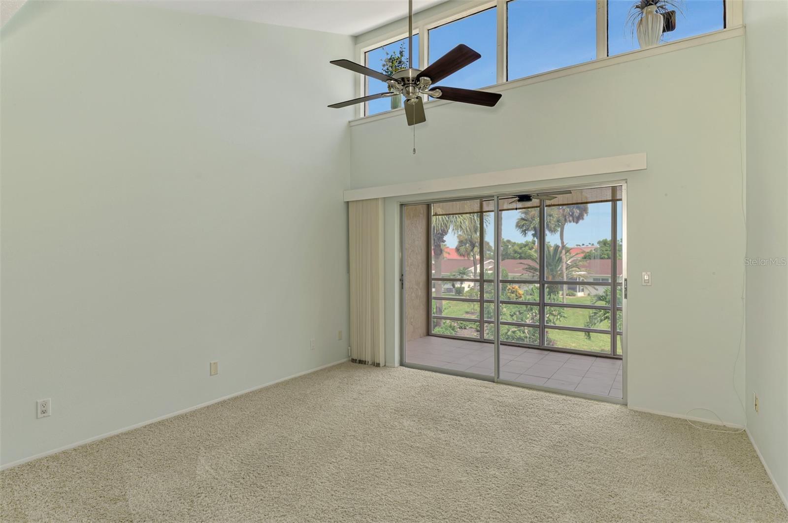 Image 10 of 31 For 725 Capri Isles Boulevard 725