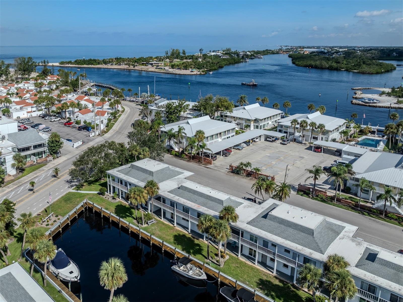 Image 9 of 69 For 1001 Inlet Circle 169