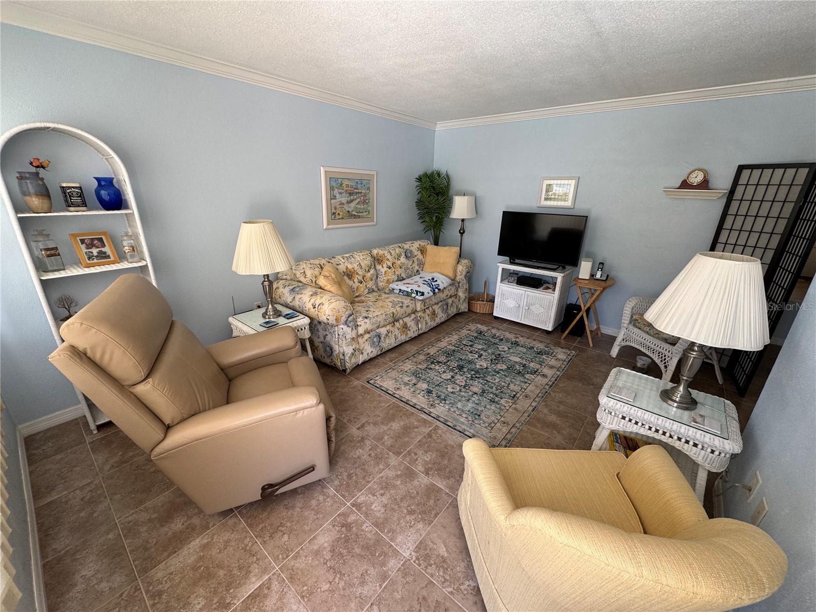 Image 4 of 12 For 510 Granada Avenue 105