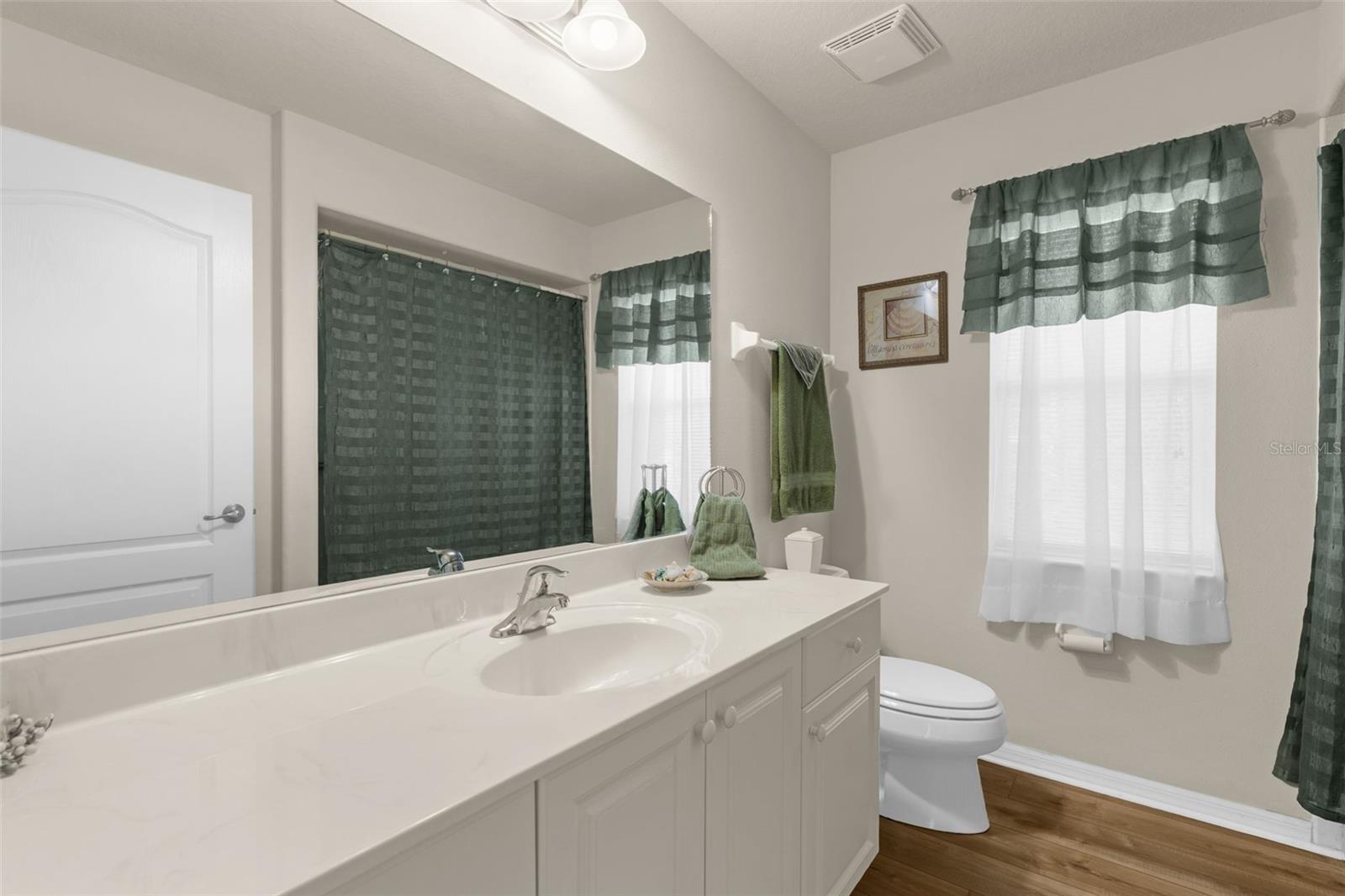 Image 23 of 53 For 1438 Roosevelt Drive