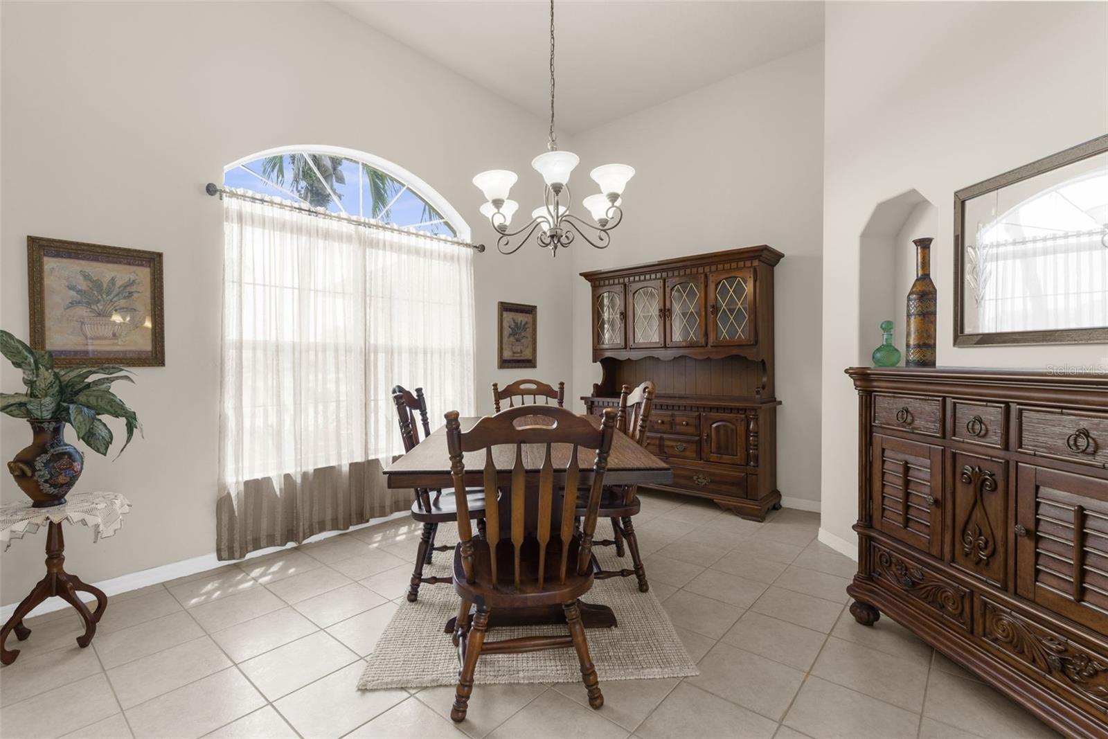 Image 8 of 53 For 1438 Roosevelt Drive