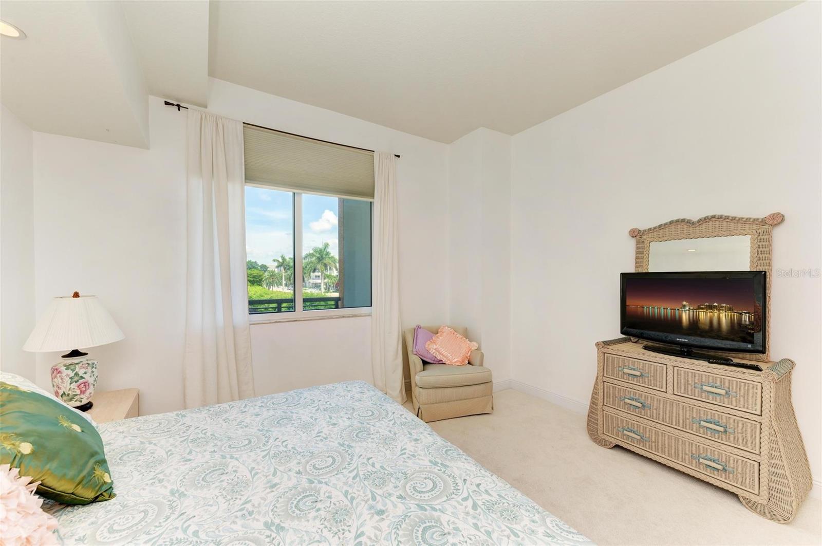 Image 34 of 99 For 800 Tamiami Trail 212