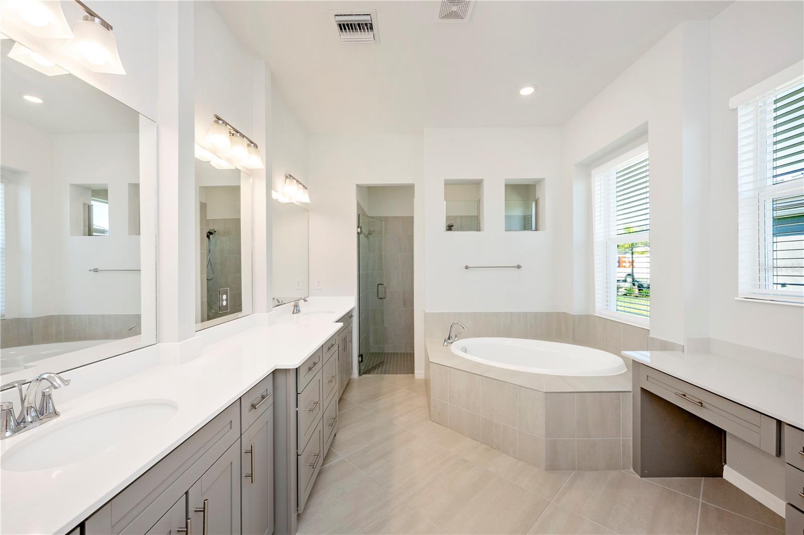 Image 30 of 100 For 12655 Wellen Golf Street