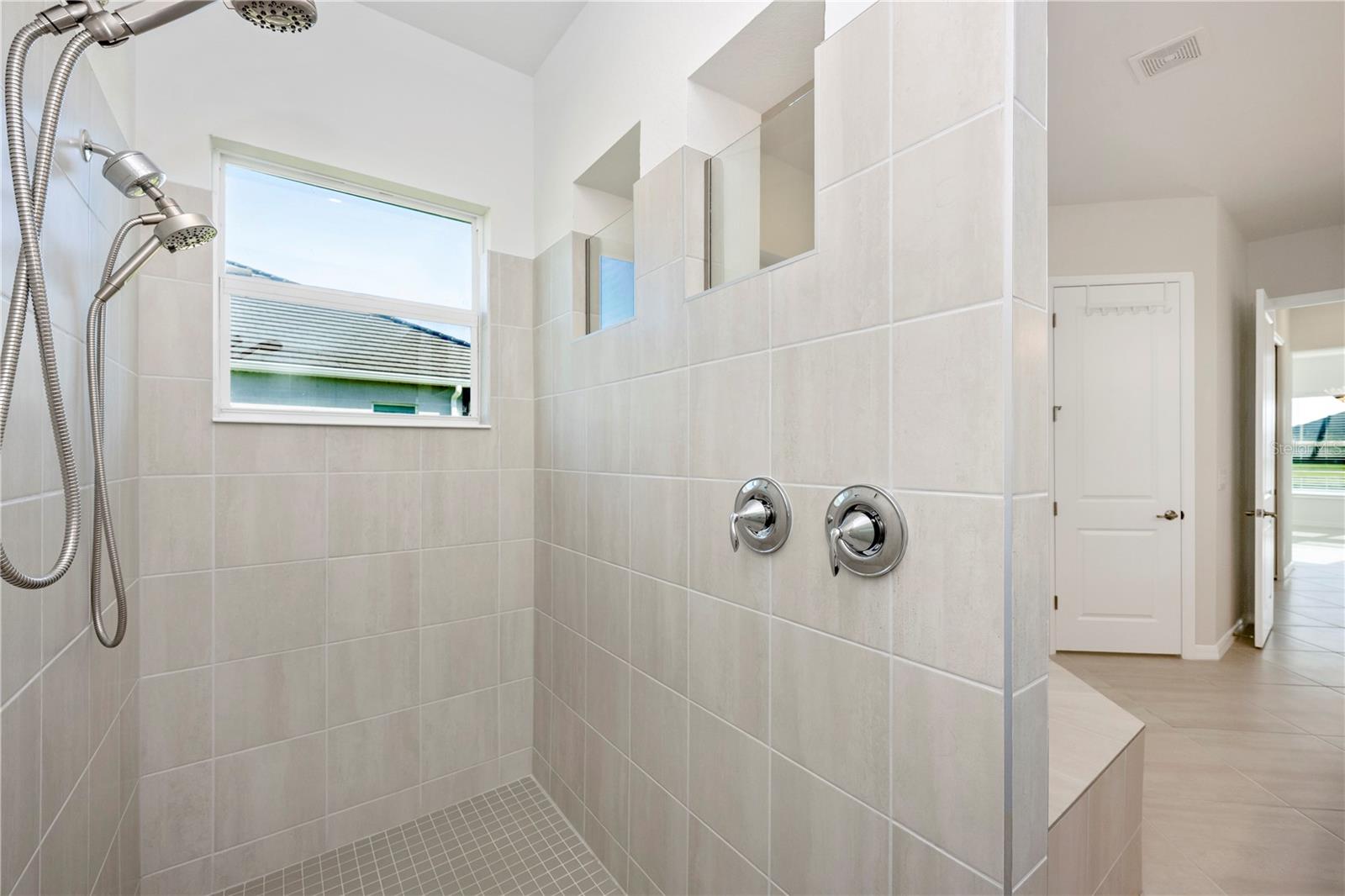 Image 32 of 100 For 12655 Wellen Golf Street