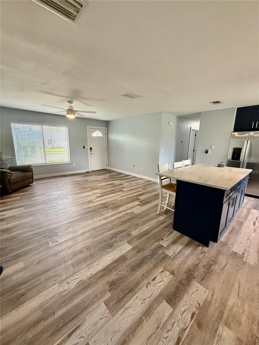 Image 10 of 23 For 5302 Trekell Street