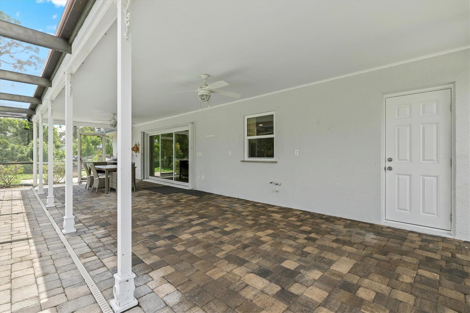 Image 41 of 91 For 1771 Bridge Street