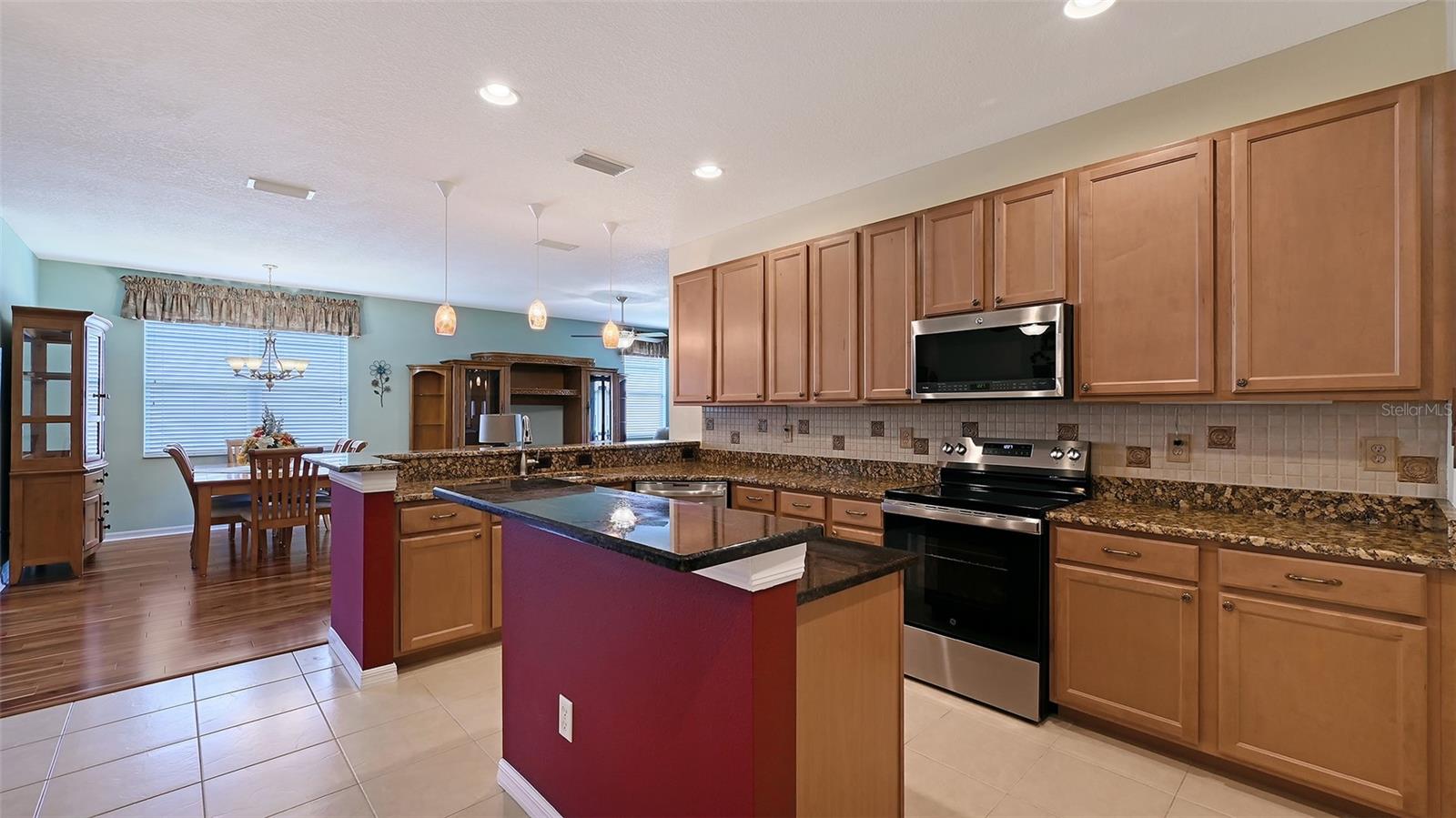 Image 20 of 48 For 5238 Athens Way
