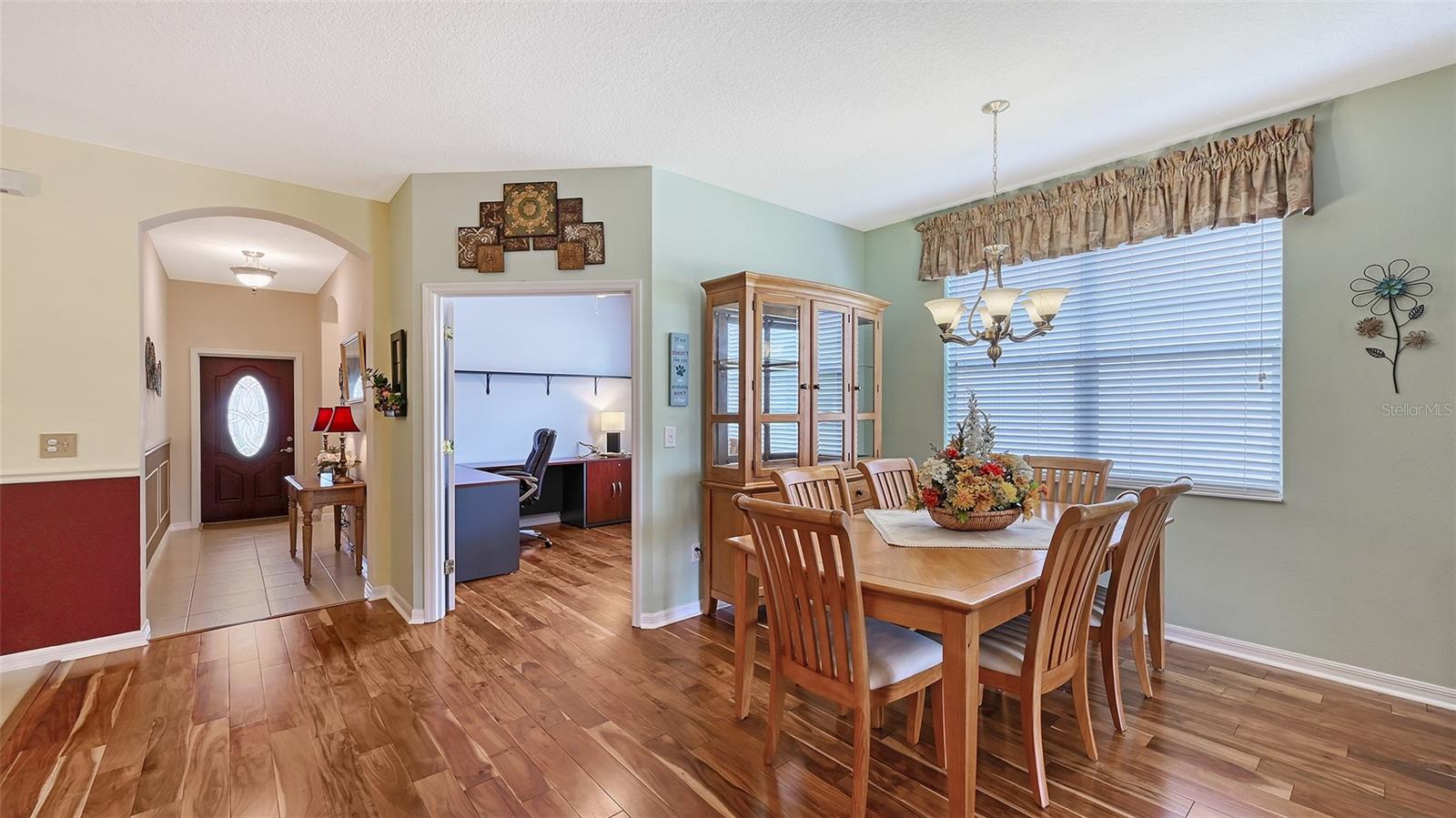 Image 4 of 48 For 5238 Athens Way