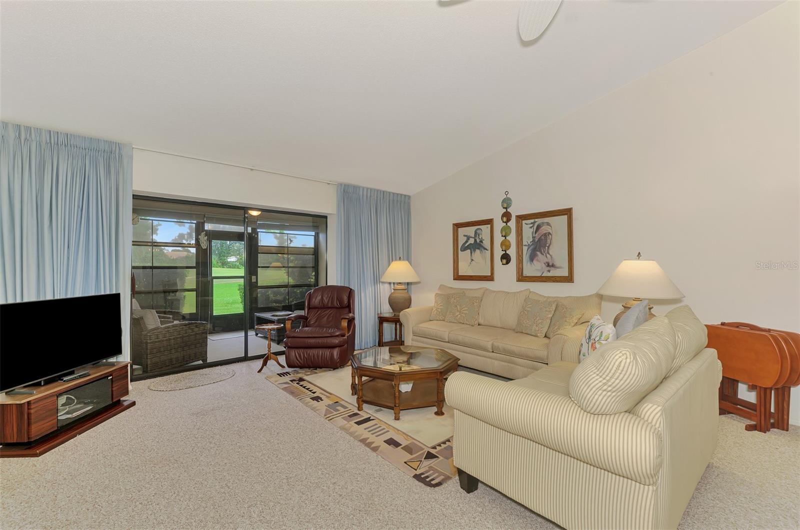 Image 17 of 66 For 1211 Capri Isles Boulevard 92