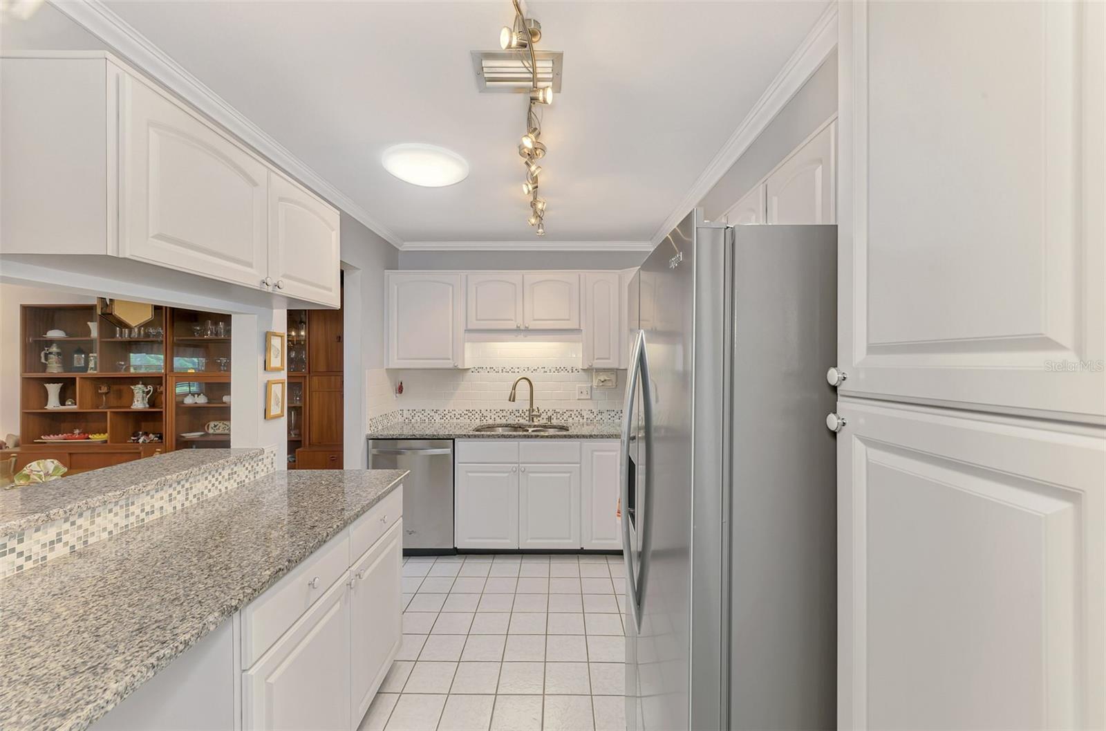 Image 28 of 66 For 1211 Capri Isles Boulevard 92