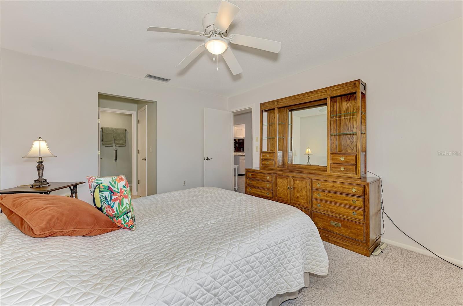 Image 32 of 66 For 1211 Capri Isles Boulevard 92