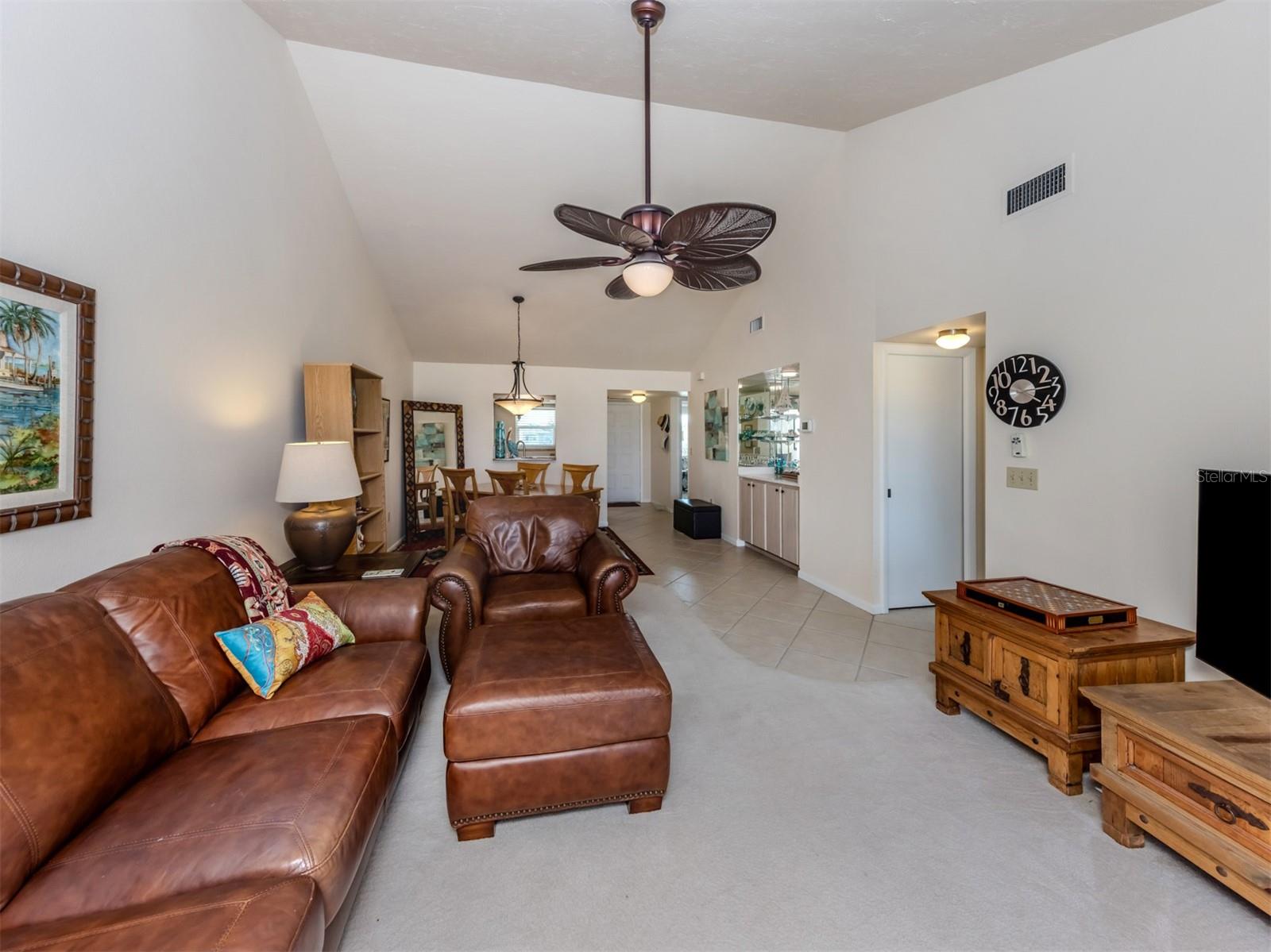 Image 10 of 63 For 1100 Capri Isles Boulevard 423