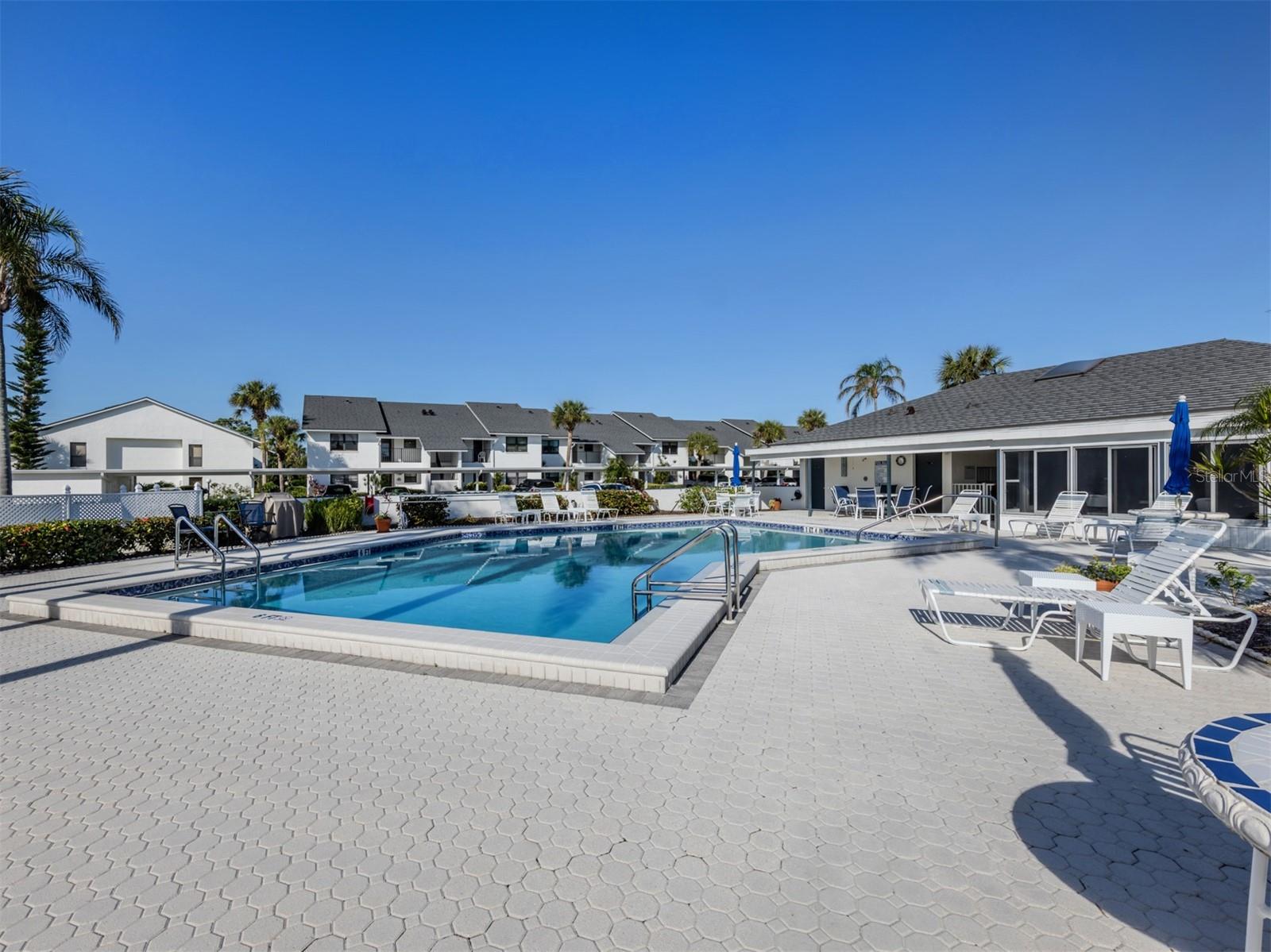 Image 37 of 63 For 1100 Capri Isles Boulevard 423