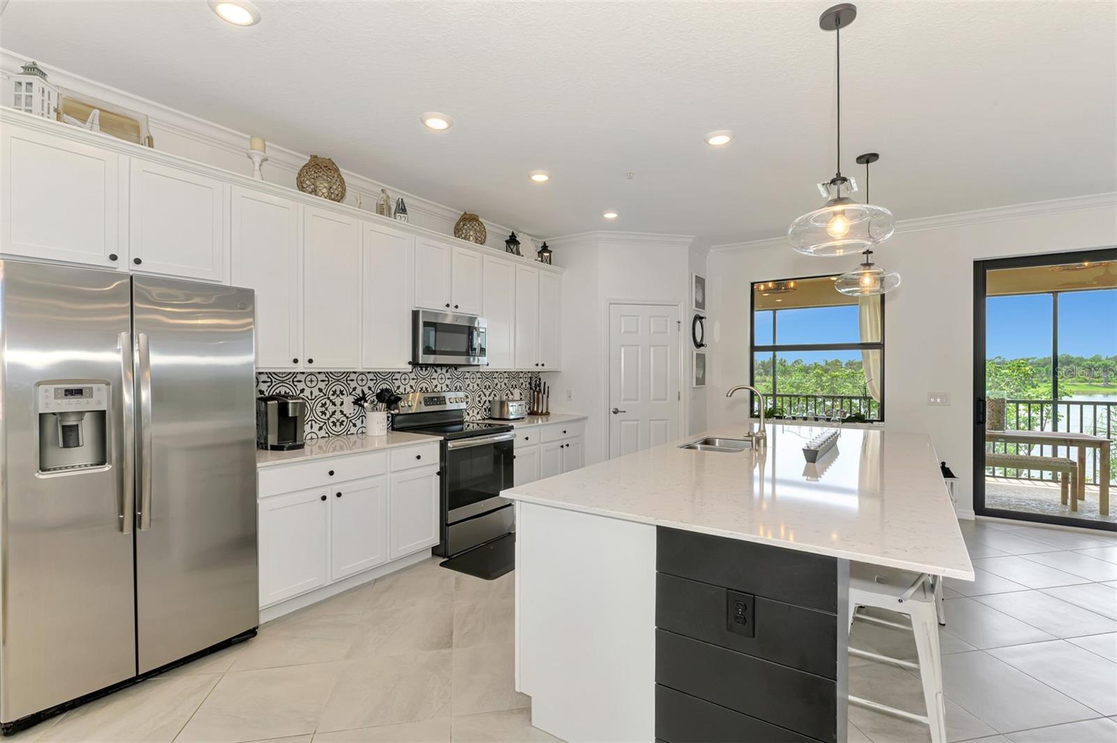 Image 23 of 98 For 10797 Tarflower Drive 201