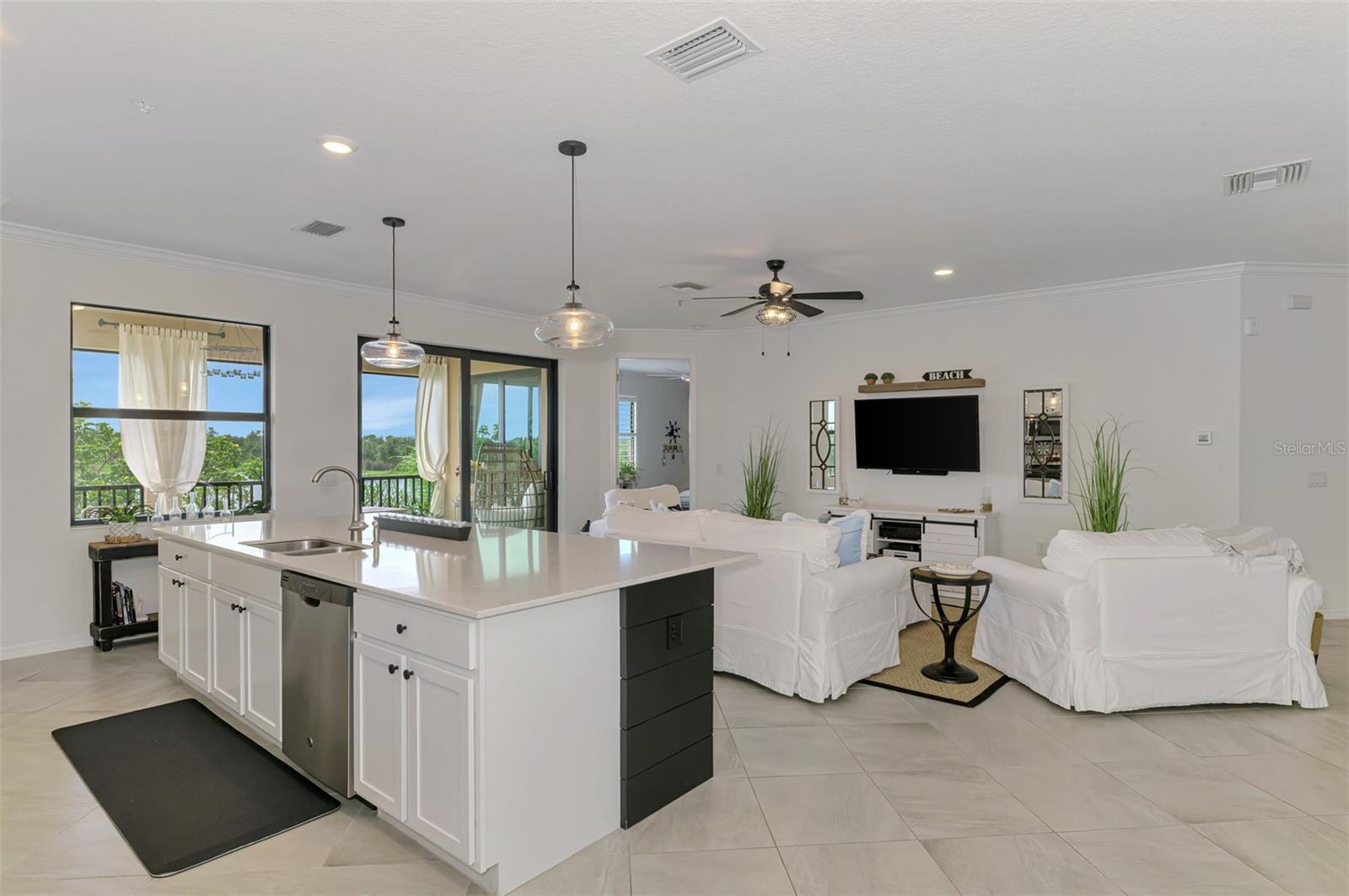 Image 28 of 98 For 10797 Tarflower Drive 201