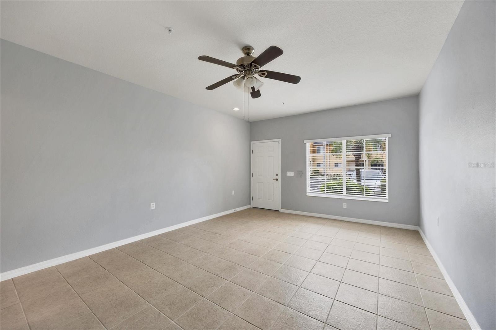 Image 10 of 47 For 12950 Tigers Eye Drive
