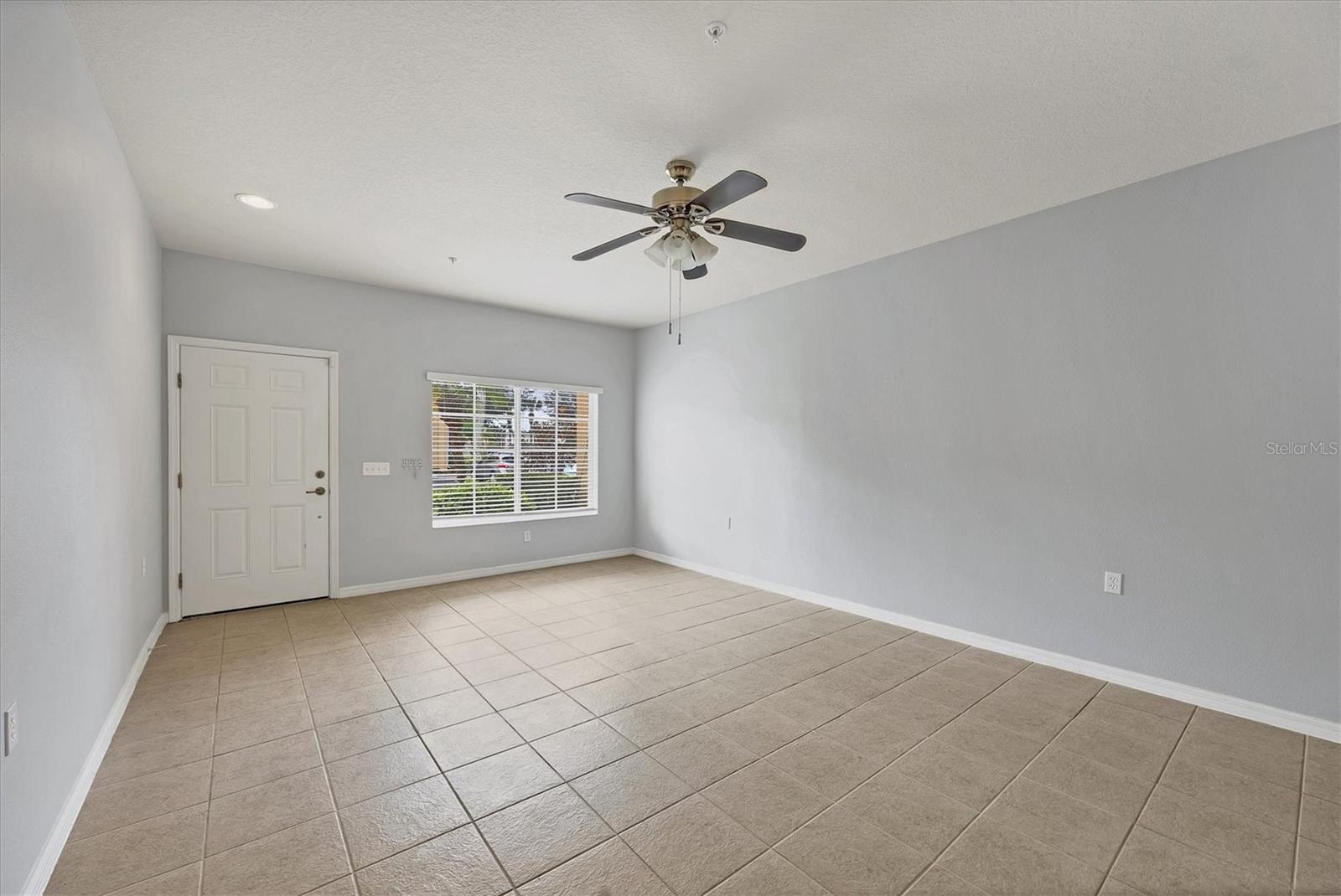Image 8 of 47 For 12950 Tigers Eye Drive