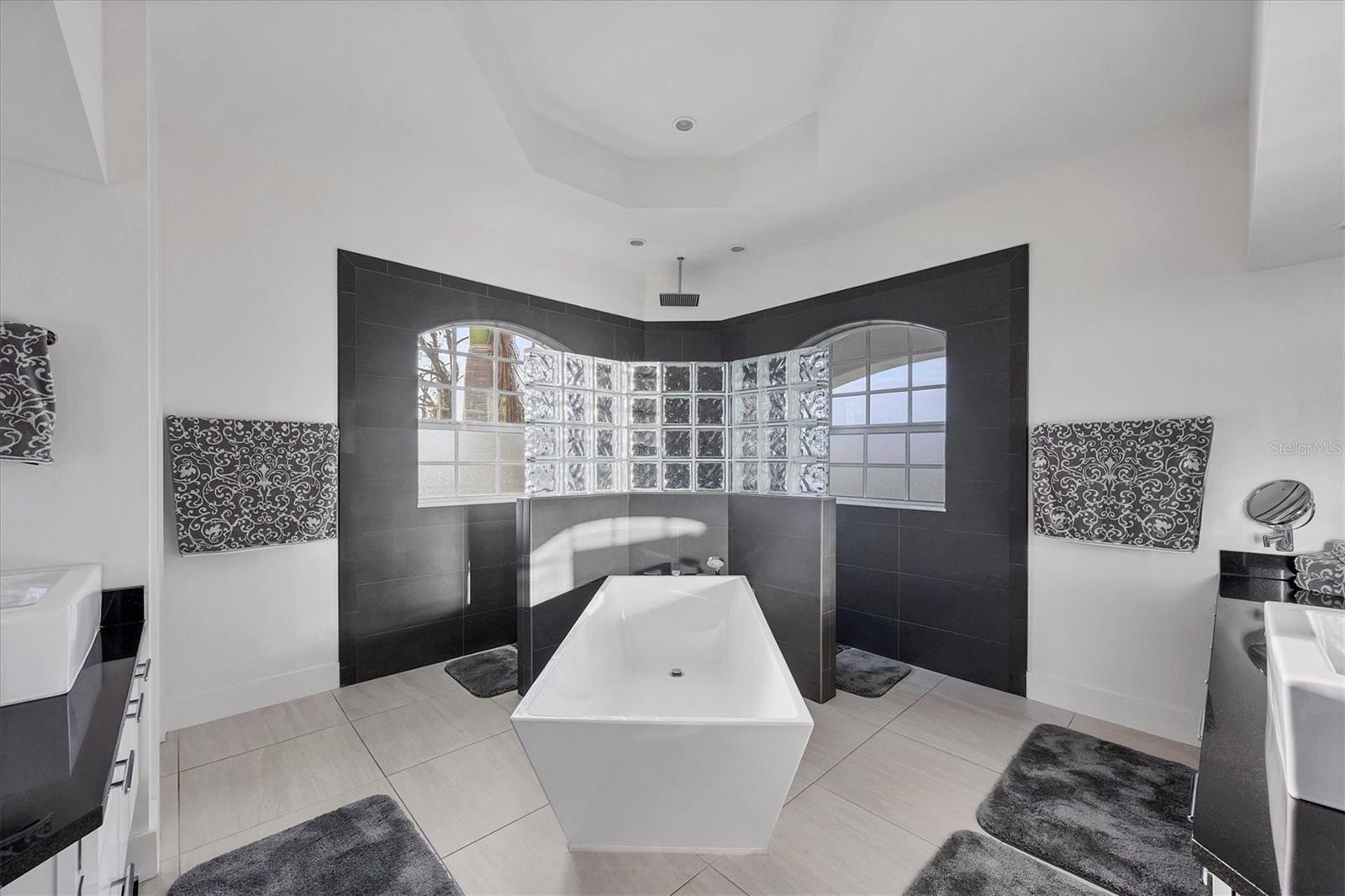Image 36 of 80 For 8057 Weyers Court