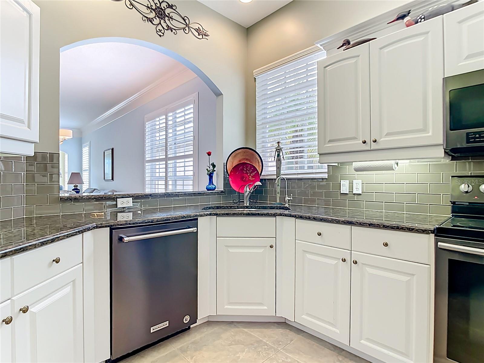 Image 15 of 78 For 902 Tartan Drive 29