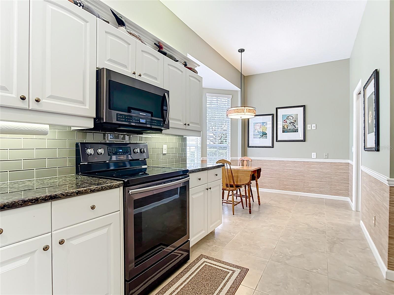 Image 17 of 78 For 902 Tartan Drive 29