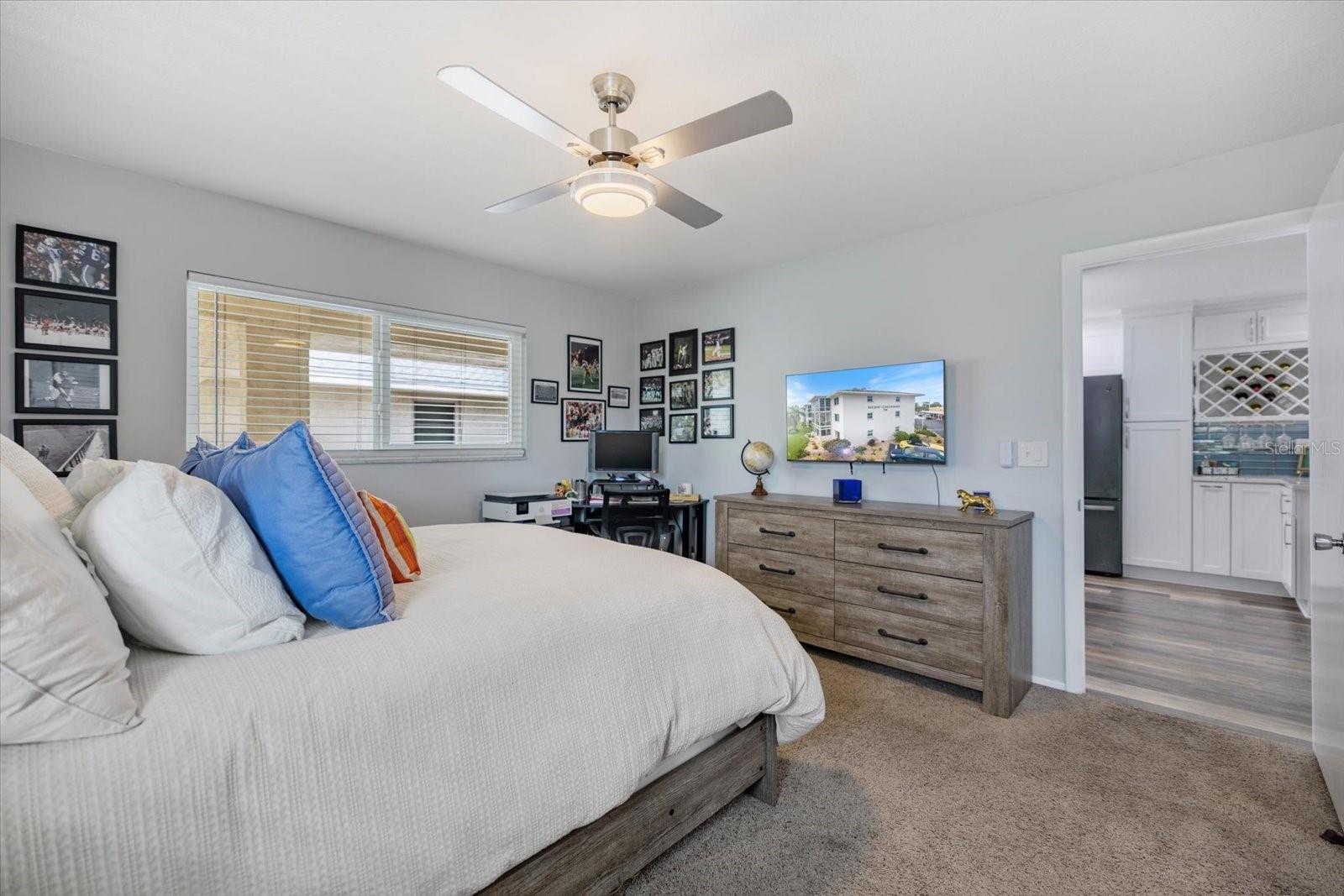 Image 15 of 27 For 708 Tamiami Trail S 306