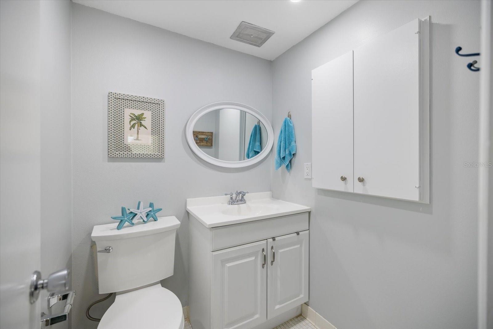 Image 17 of 27 For 708 Tamiami Trail S 306