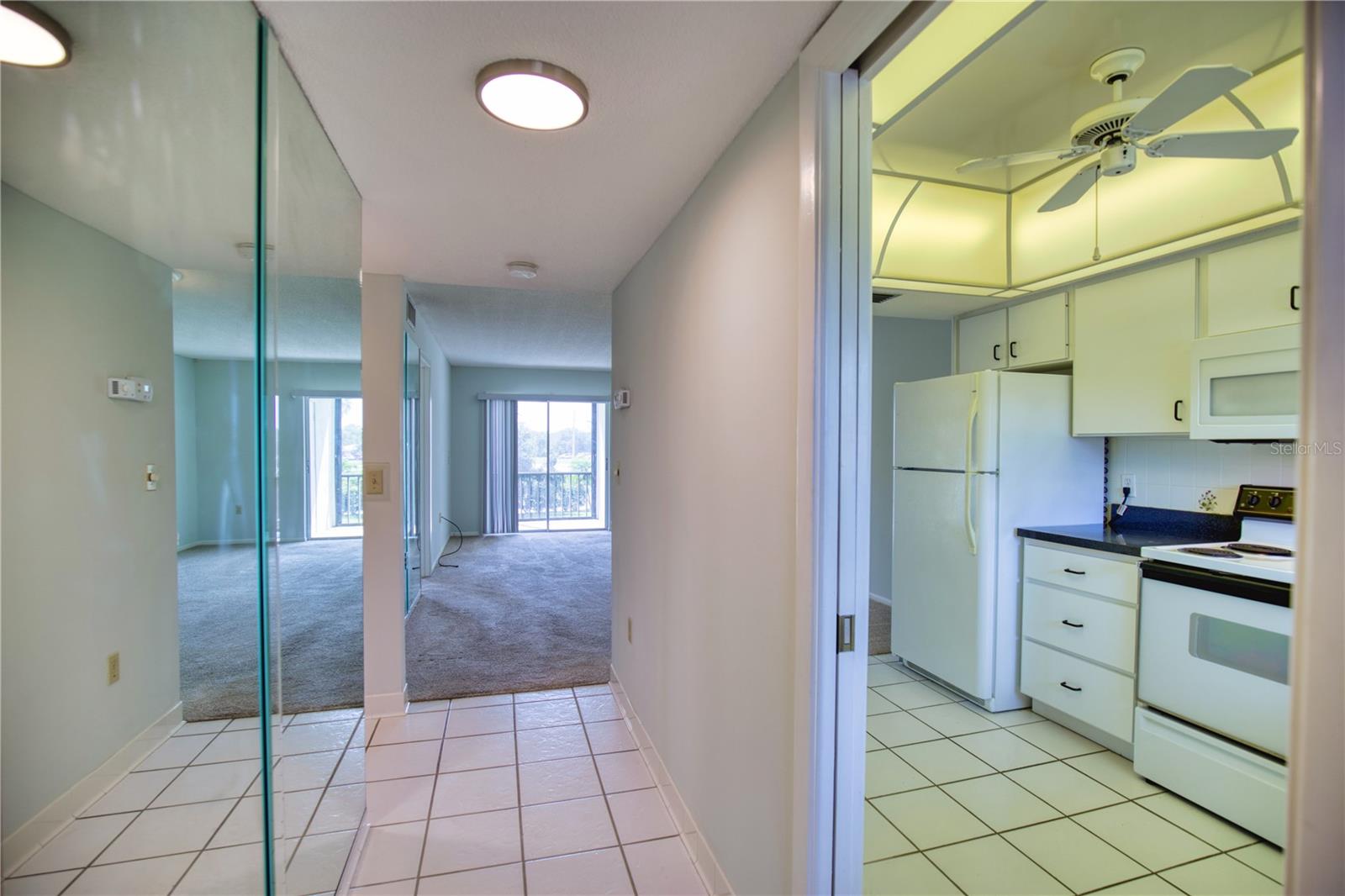 Image 5 of 25 For 102 Capri Isles Boulevard 207