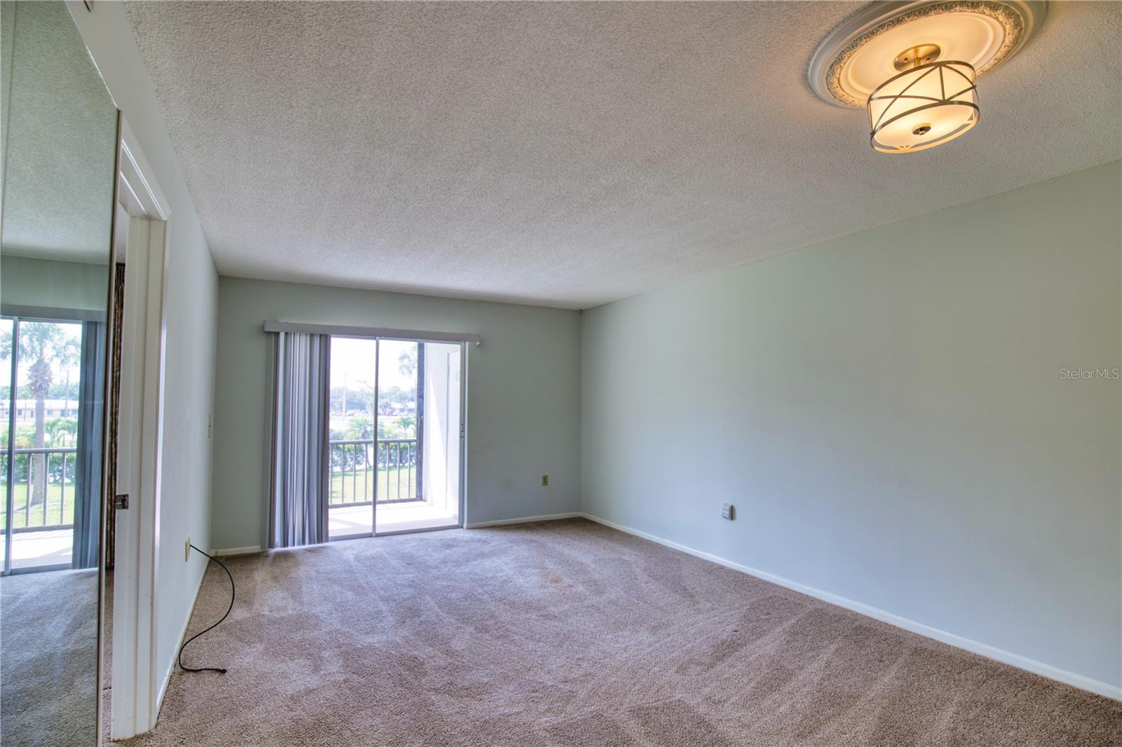 Image 9 of 25 For 102 Capri Isles Boulevard 207