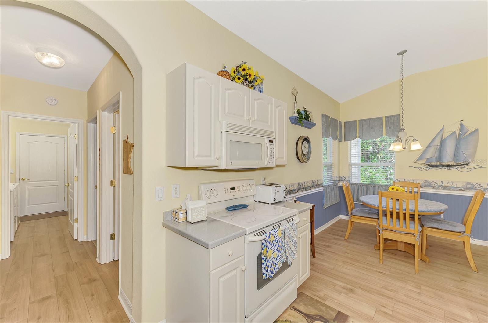 Image 19 of 62 For 1085 Yosemite Drive