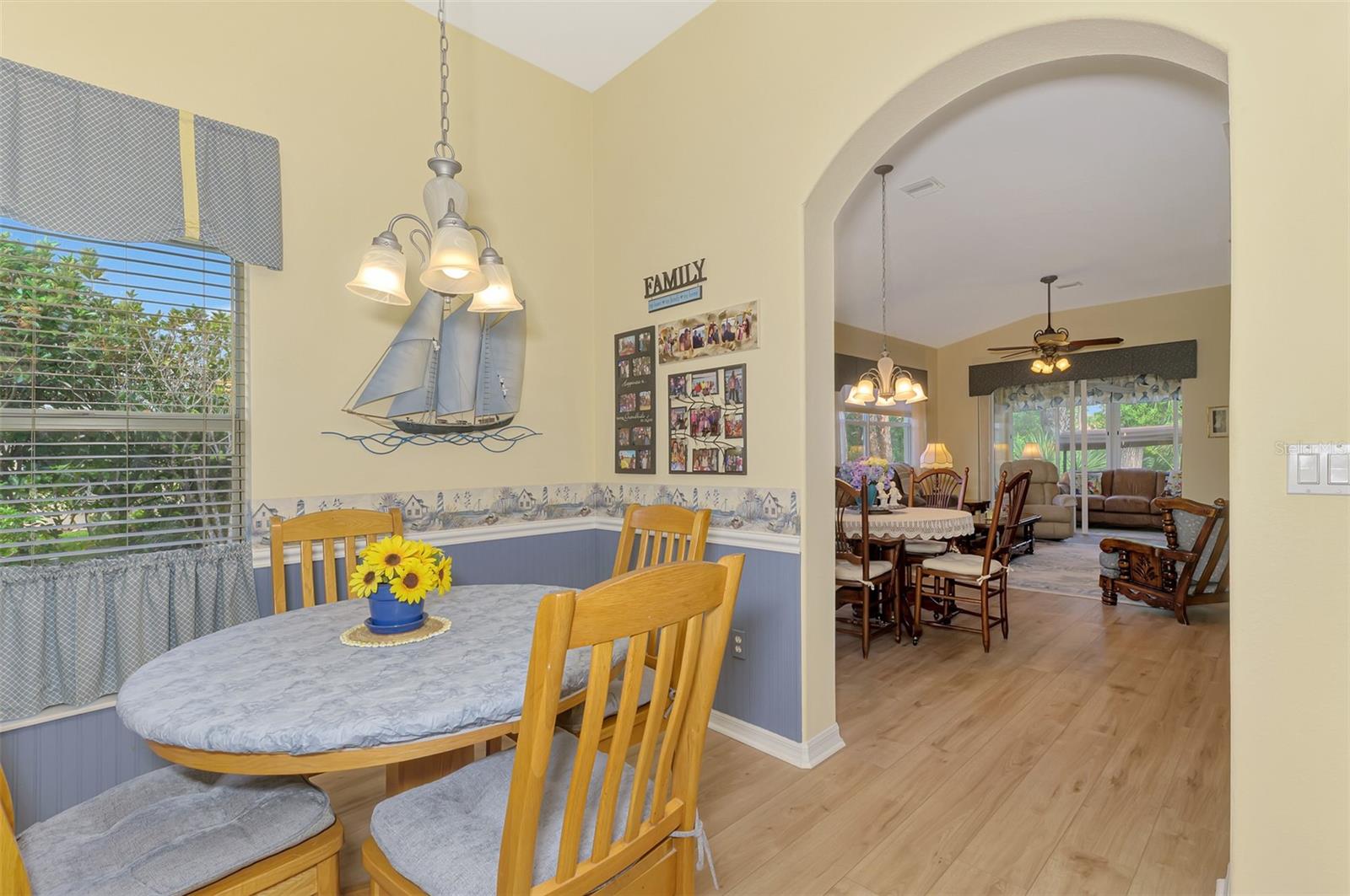 Image 22 of 62 For 1085 Yosemite Drive