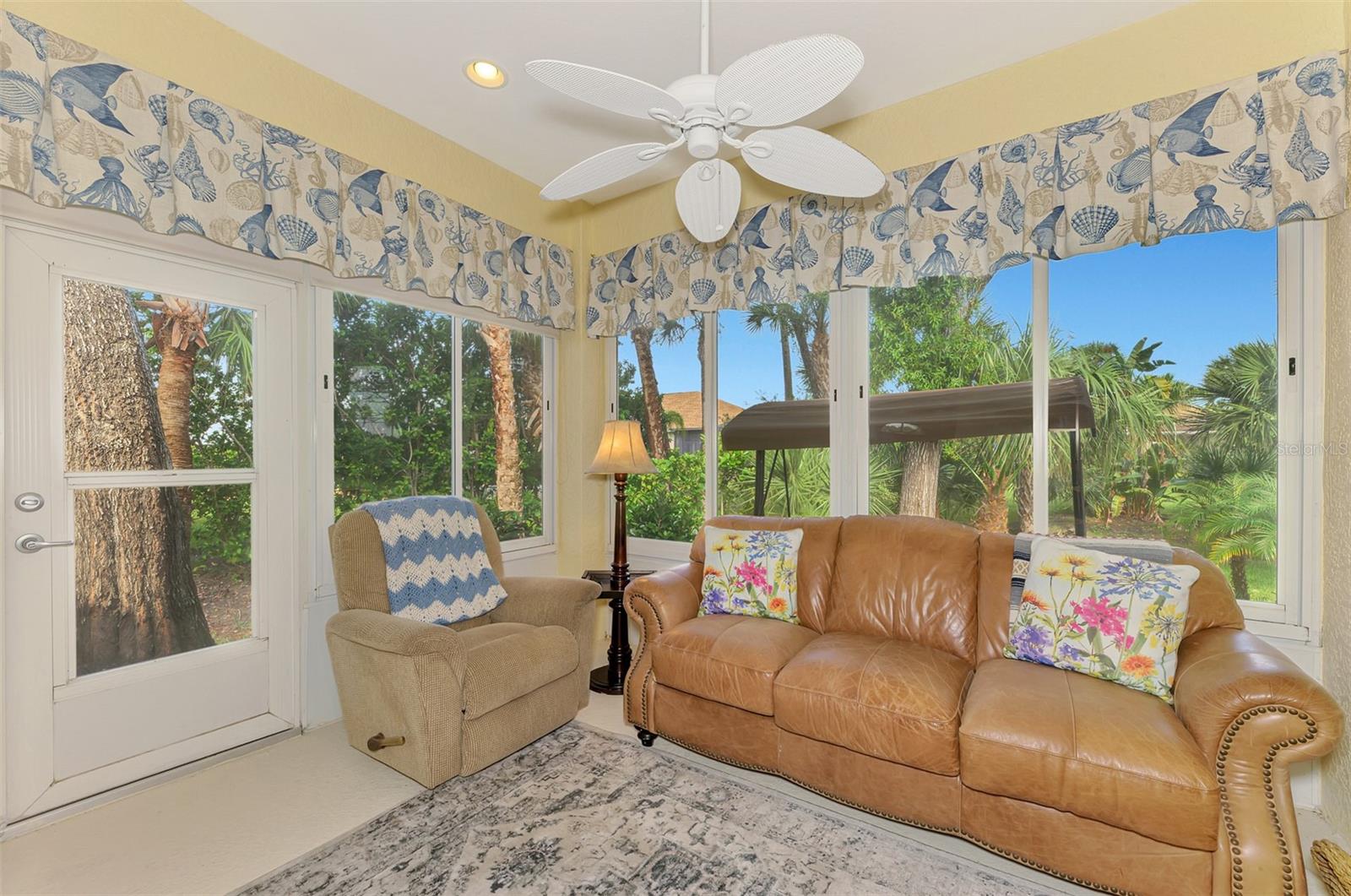 Image 36 of 62 For 1085 Yosemite Drive