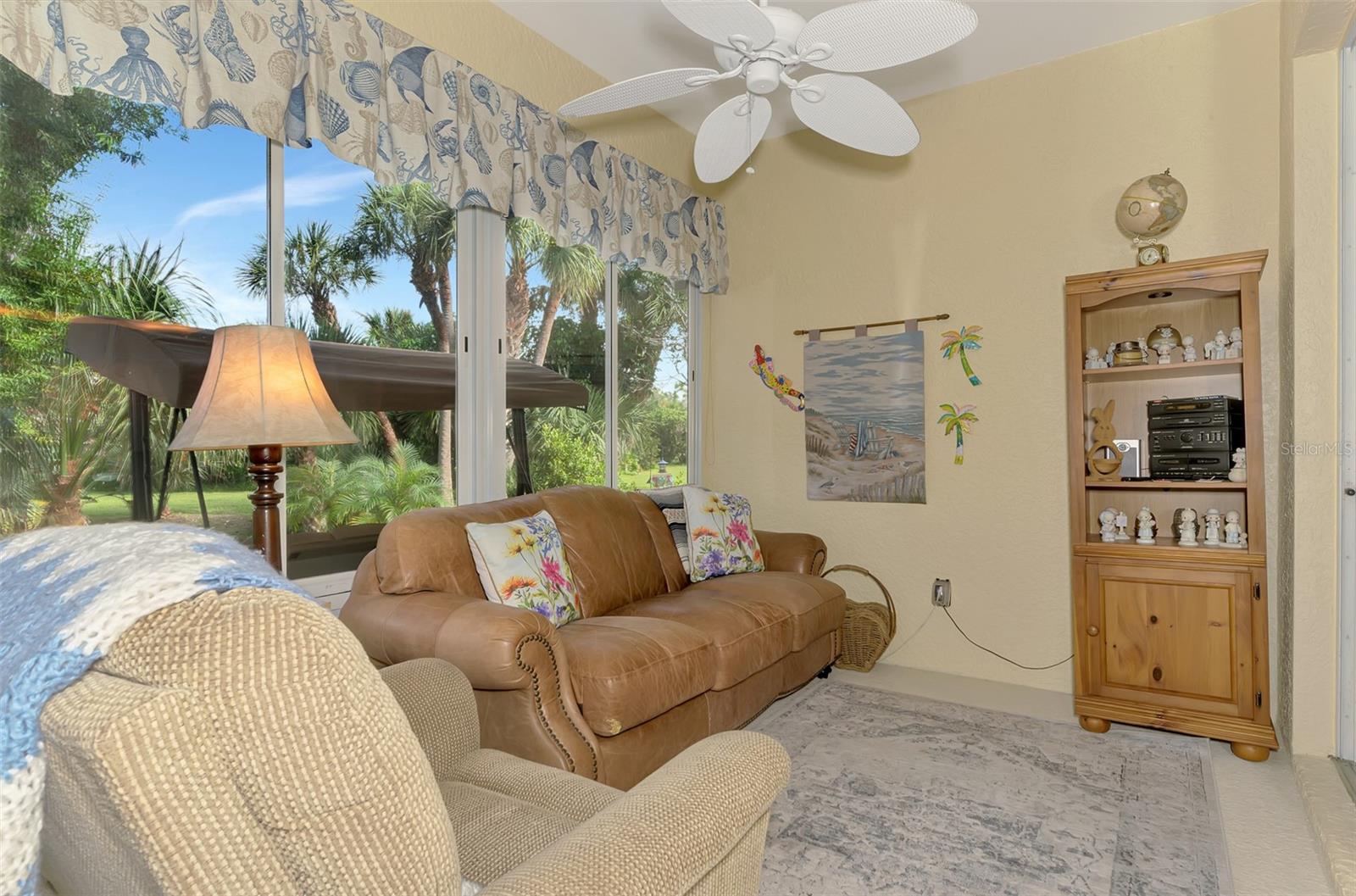 Image 39 of 62 For 1085 Yosemite Drive