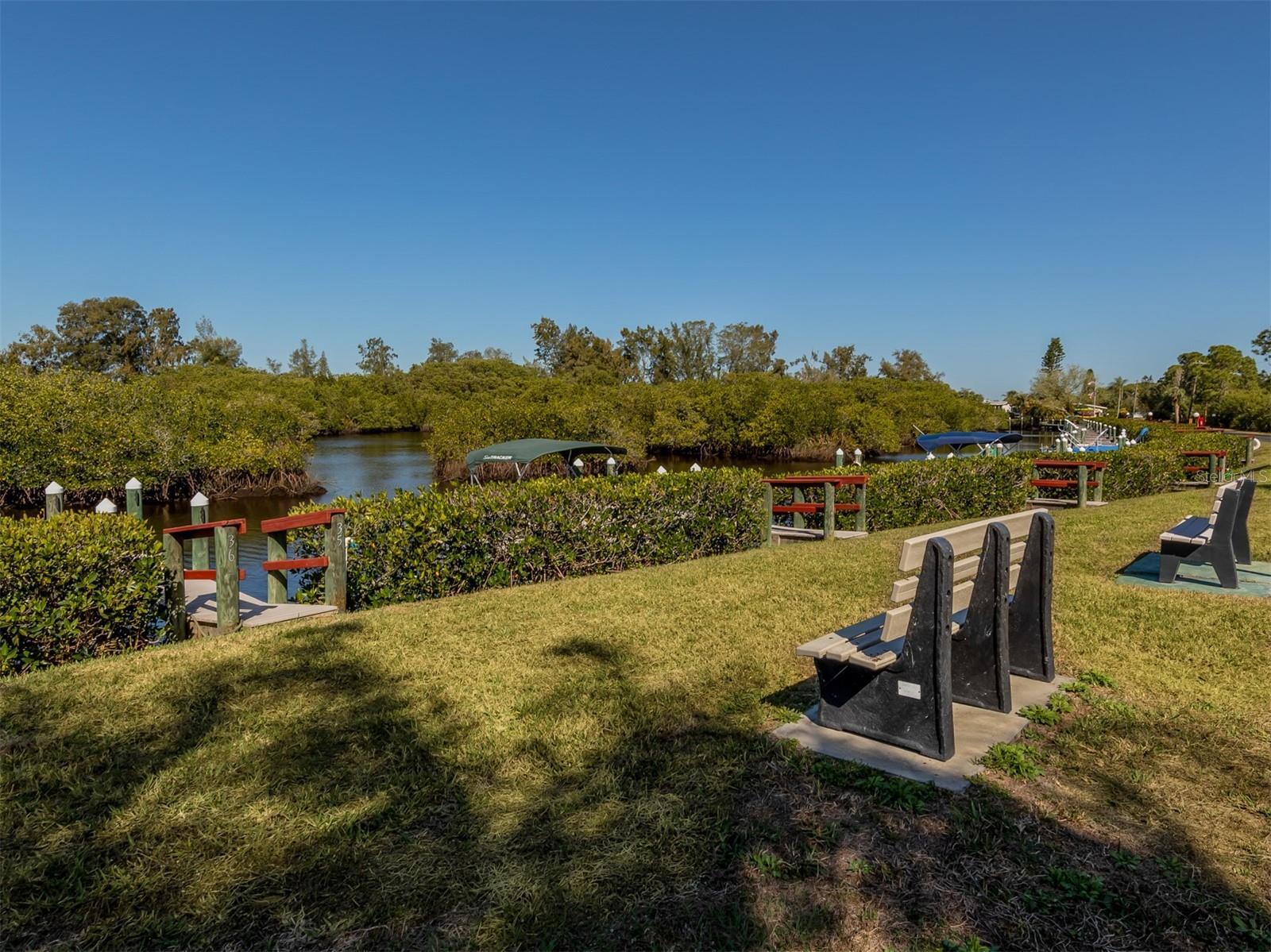Image 40 of 51 For 130 Lazy River Road