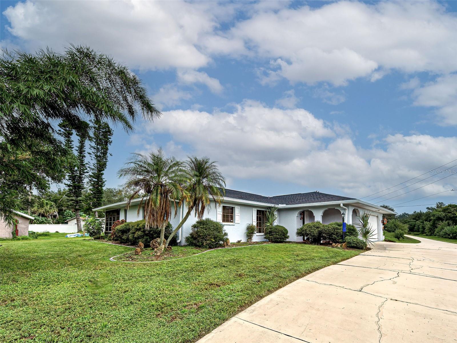 Image 2 of 35 For 1181 Seacrest Drive Nw