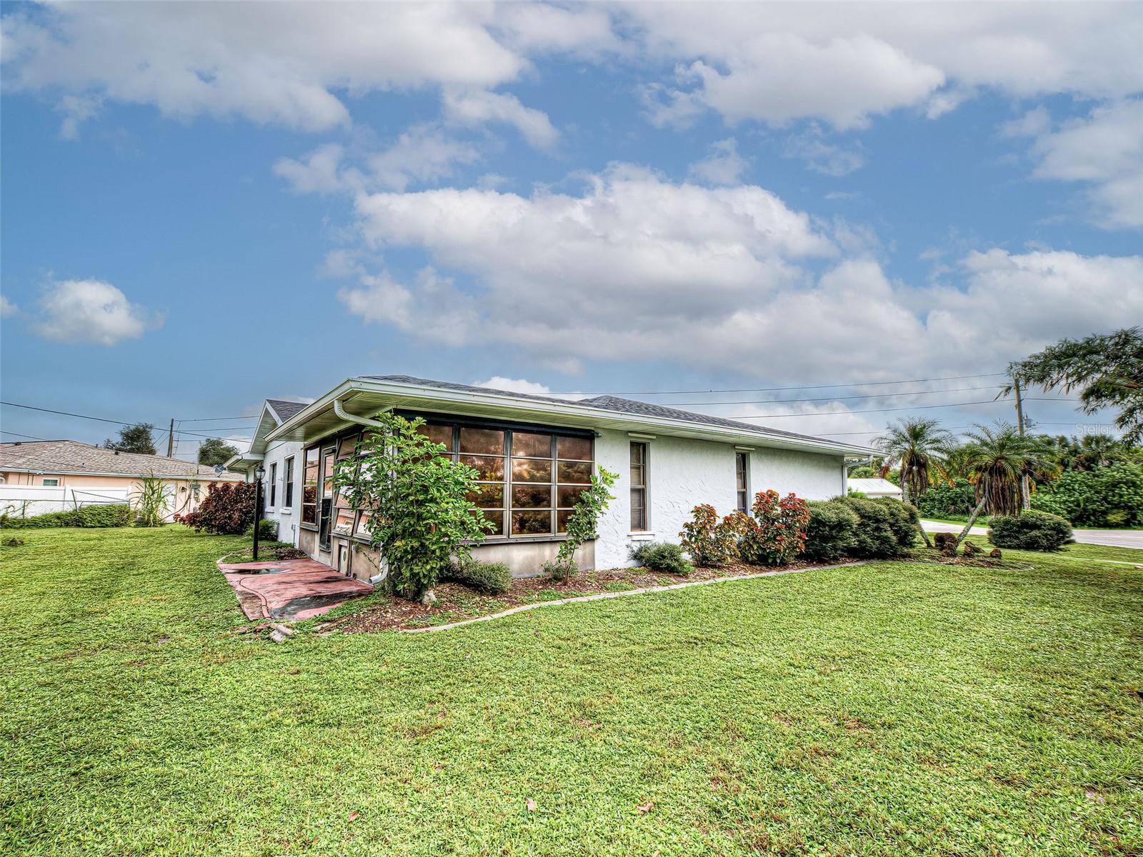 Image 6 of 35 For 1181 Seacrest Drive Nw